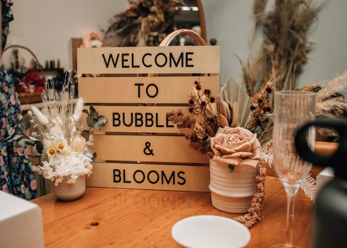 Bubbles and blooms workshop