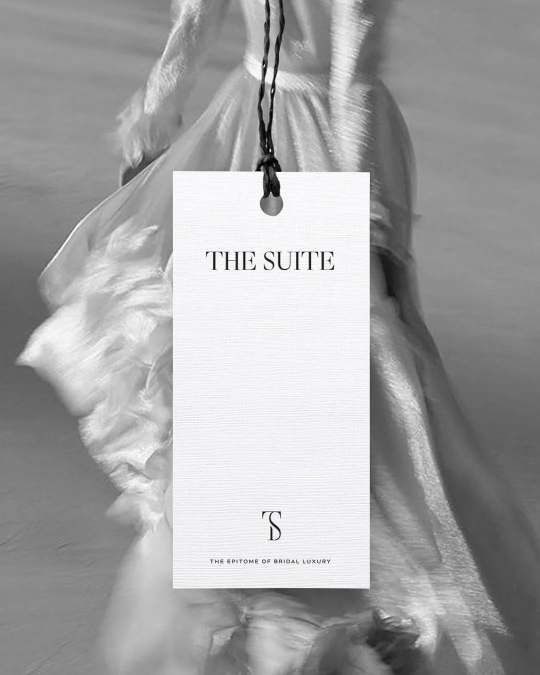 @thesuitebride brand identity strikes the perfect balance between minimalism, editorial edge, and modern luxury.

Designed to reflect a space where every detail is considered, it evokes the feeling of stepping into an opulent hotel suite, an experien