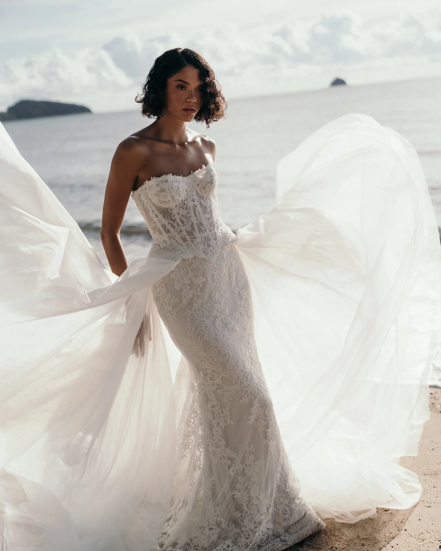 Beautiful imagery doesn&rsquo;t happen by accident.

At Engaged Creative, our background in production, art direction, digital marketing, and styling means every shoot is planned with intention, creativity, and impact.

We balance vision with practic