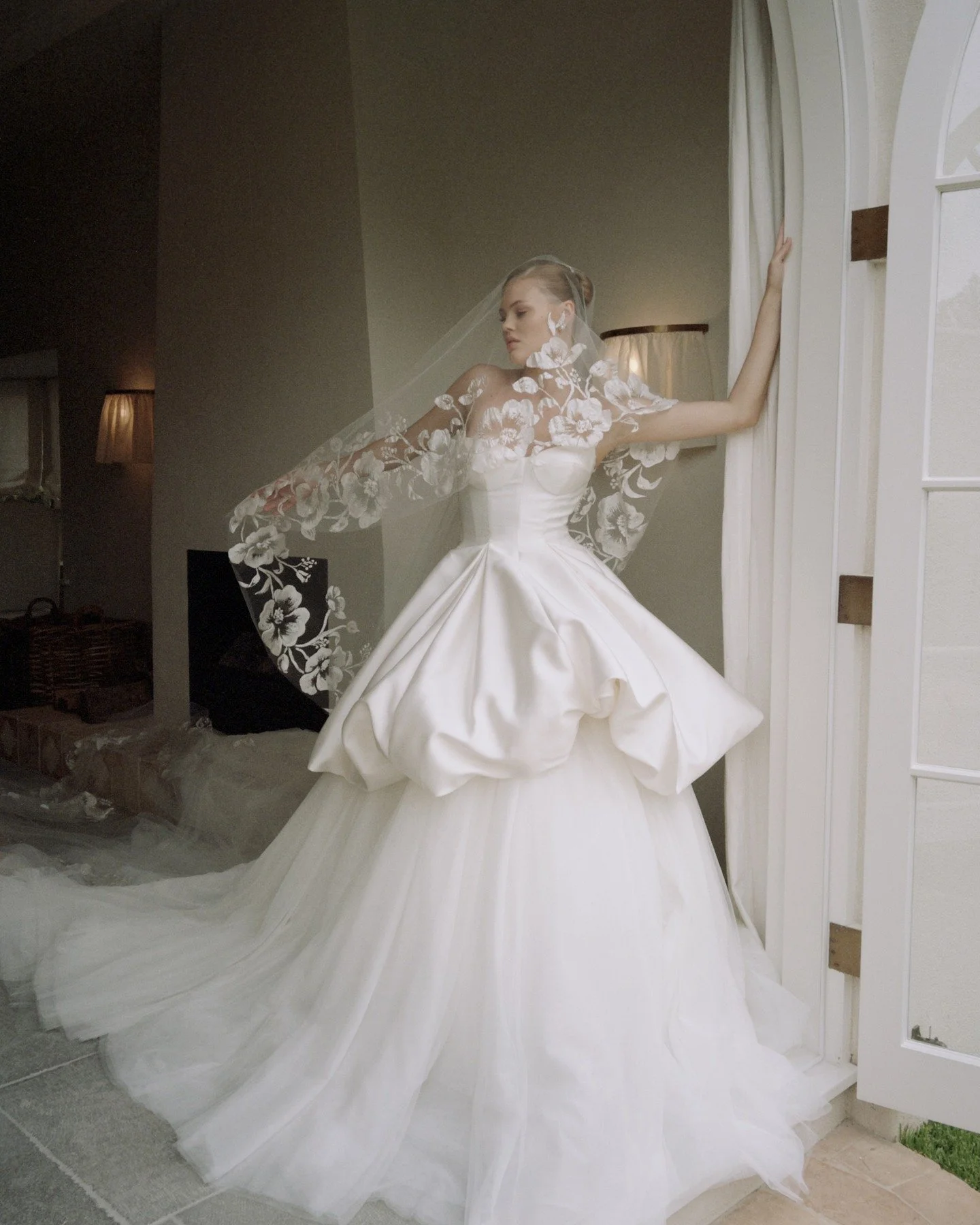 Behind the scenes with @steven_khalil on set for his latest campaign.

Elegant. Modern. Luxurious.

We loved bringing this vision to life. Every detail, every frame, perfectly captured.

Content creation by Engaged Creative.

#engagedcreative #bridal