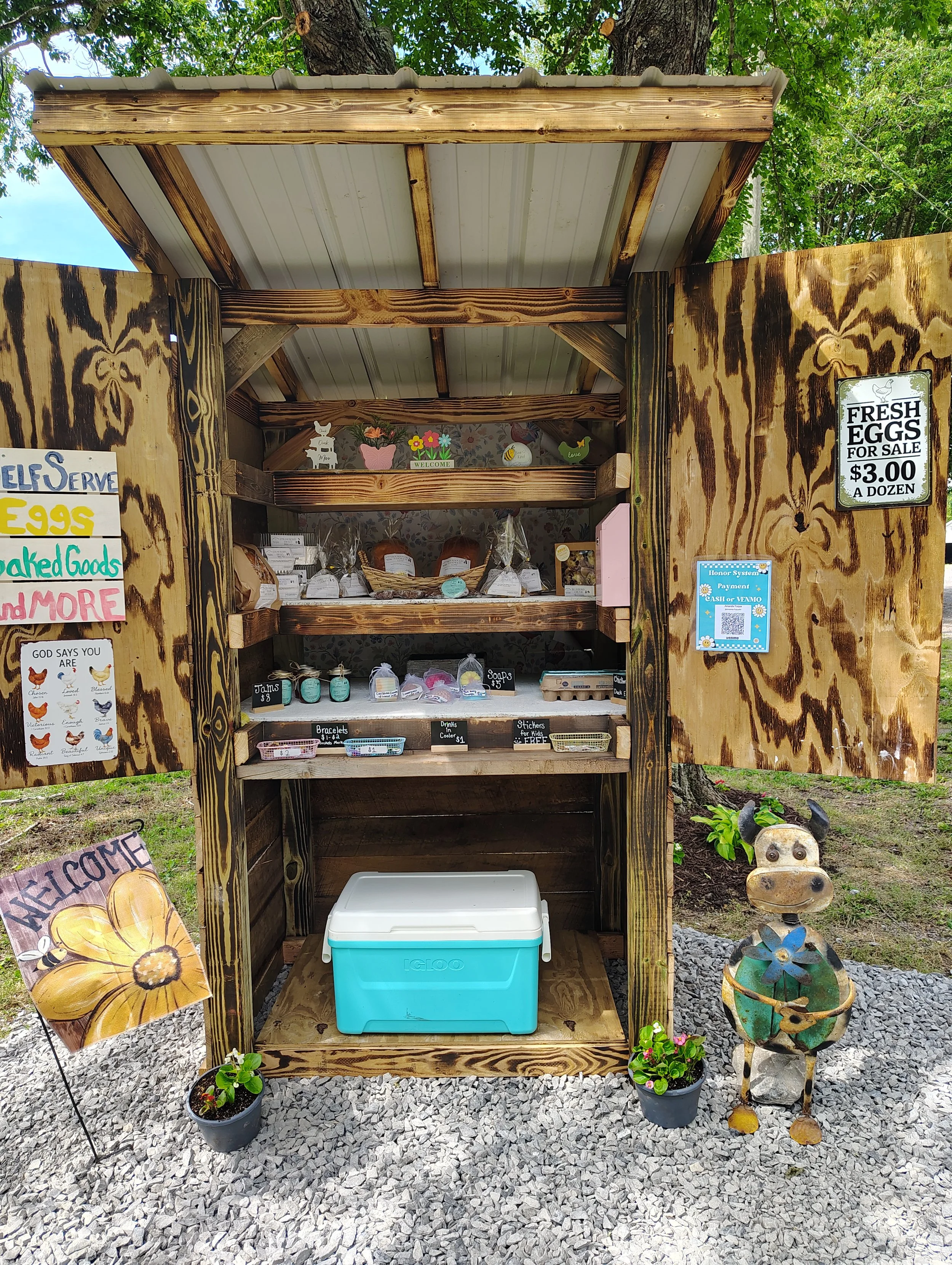 4 Little Chicks Farm Stand
