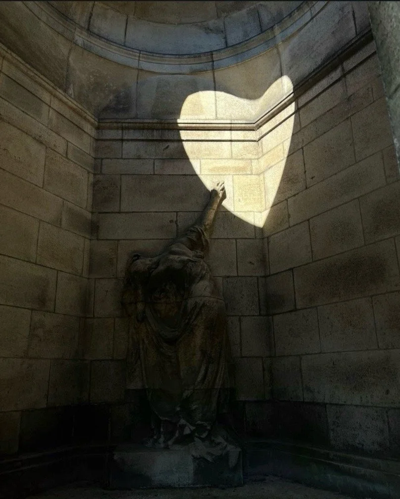 imagery from @lolita