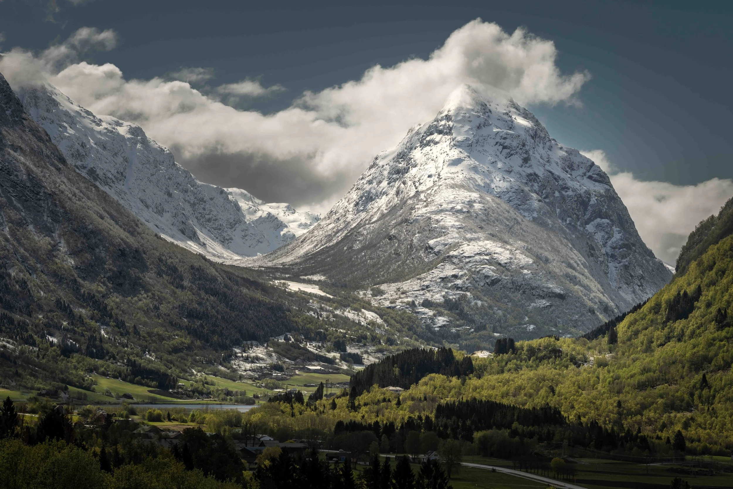 Eggenipa in Spring, Breim, Norway