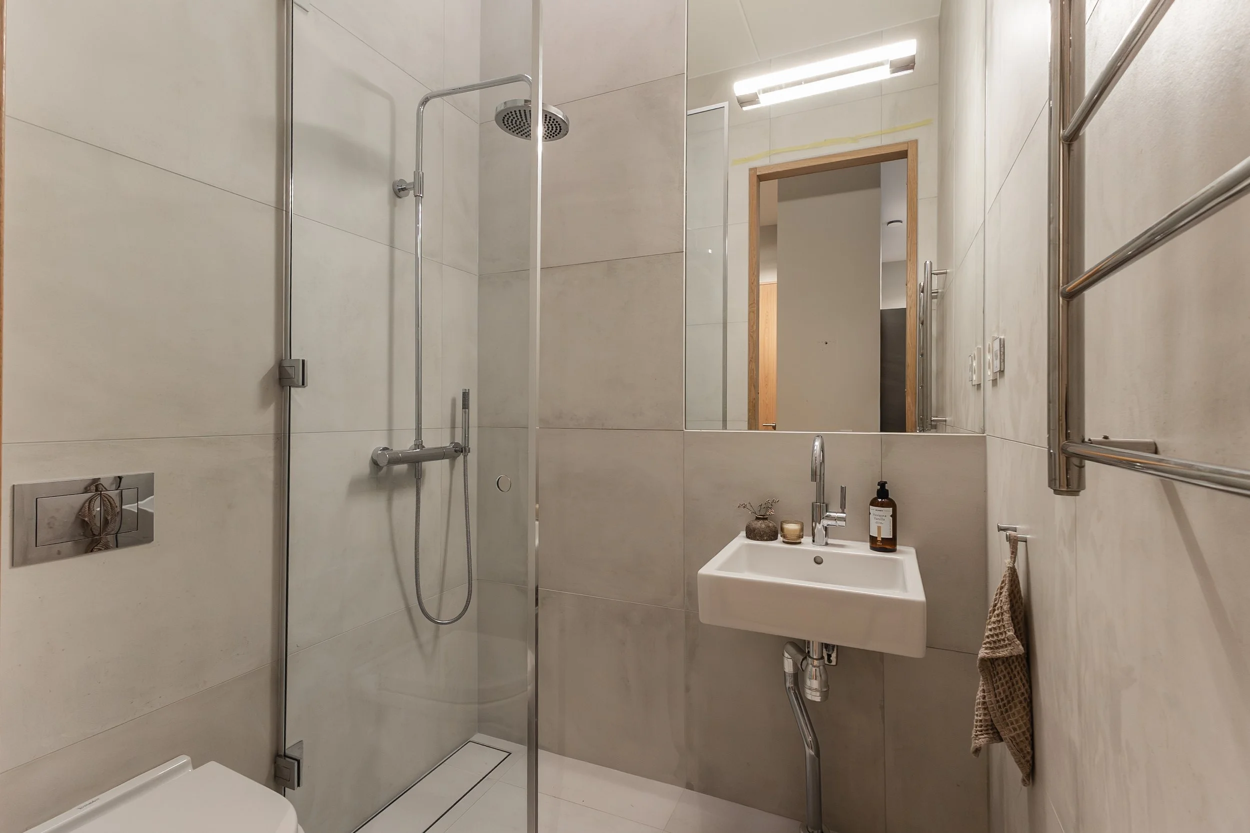 Liggande bild badrum 2.jpg