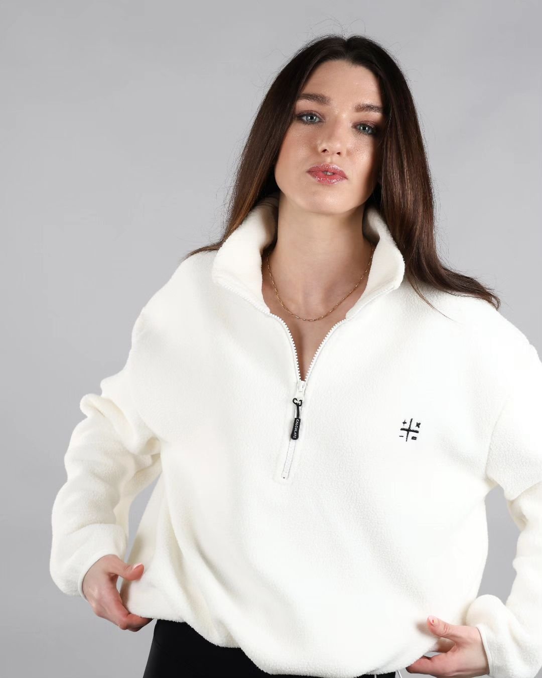 Our Best Seller this week has been our CALLA halfzip in Winter White 🔥🔥🔥