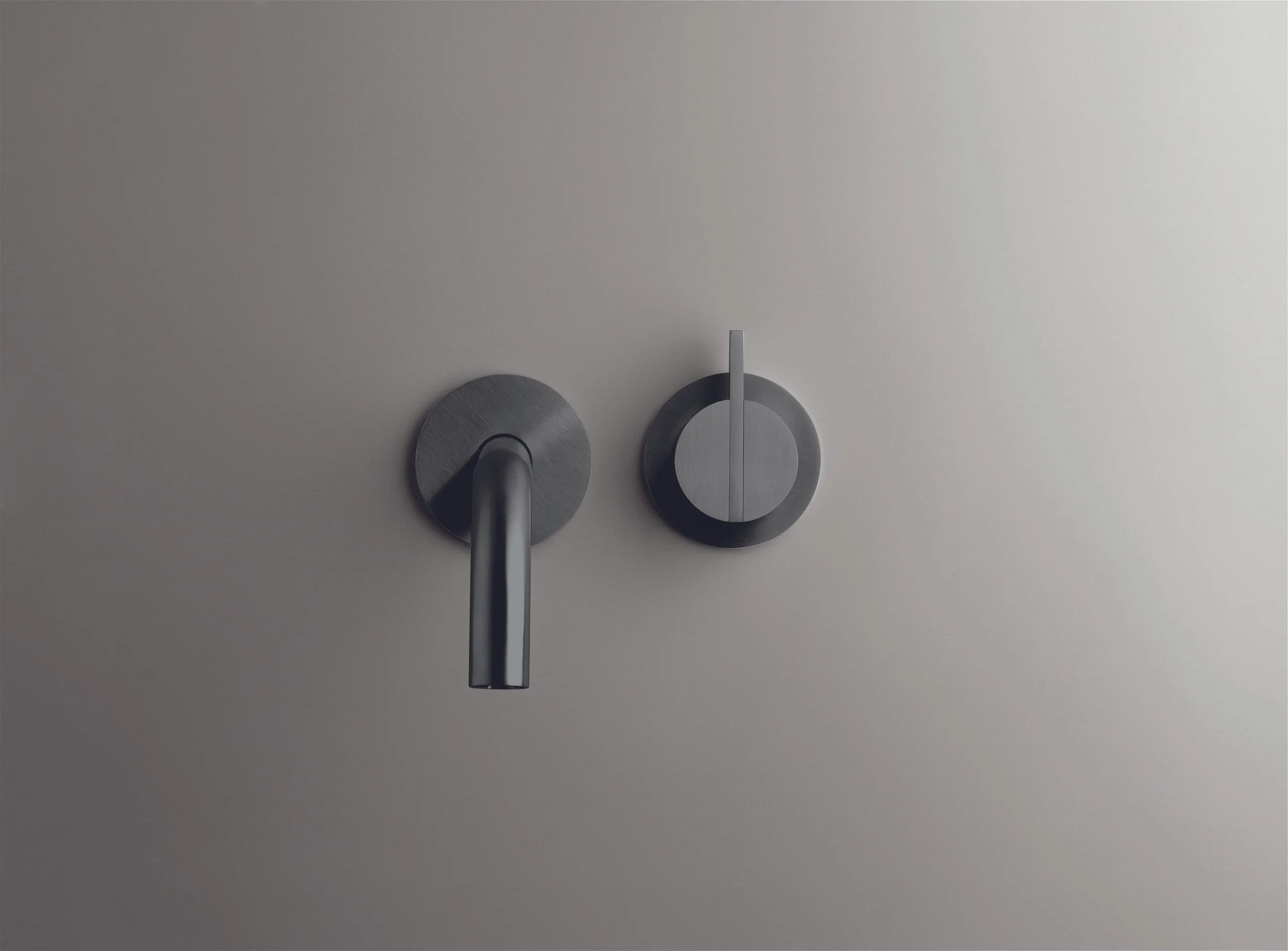 COCOON PB SET01 wall mounted basin tap 2gunmetal.jpg