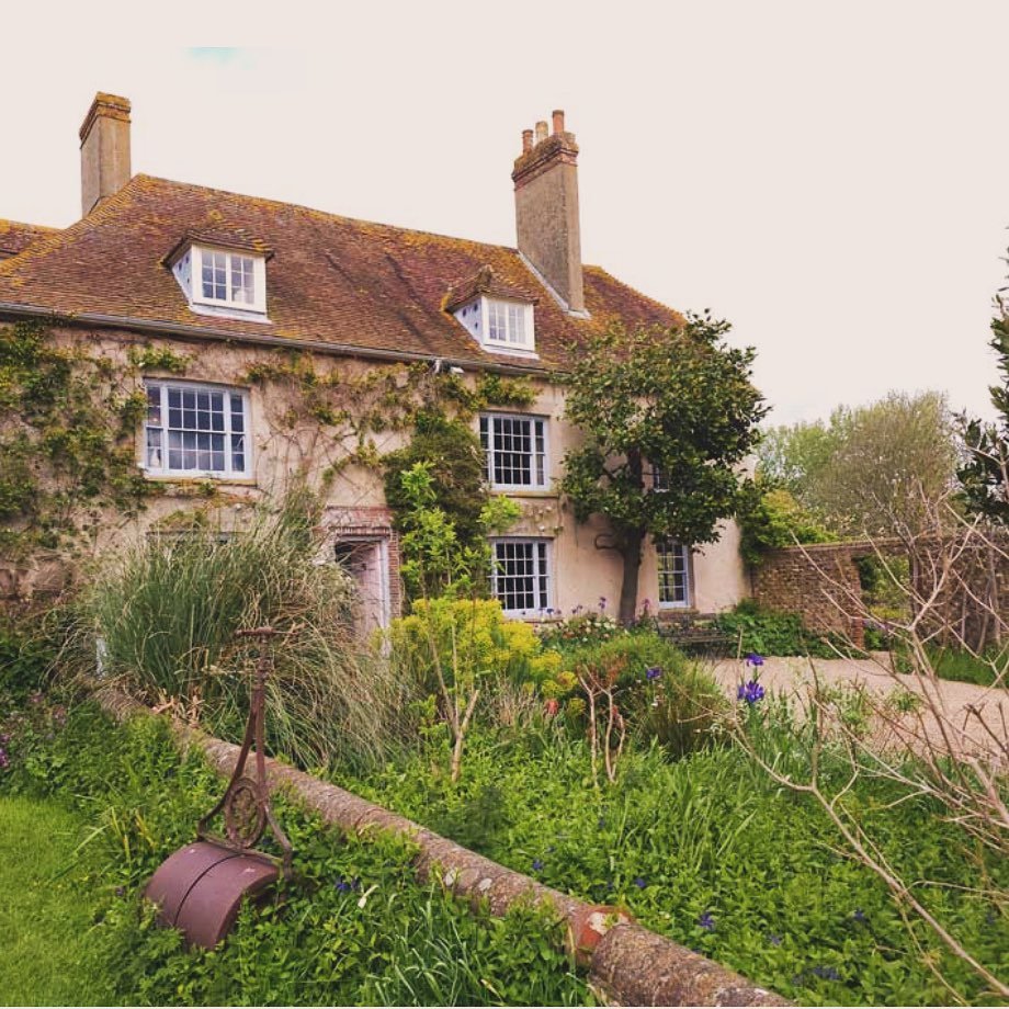 It&rsquo;s been a great week here at Wild Willow HQ with a flurry of weddings. One wedding booked this week &amp; it&rsquo;s a dream come true to create a wedding @charlestontrust in July! So exciting 

The next few months are super busy with wedding
