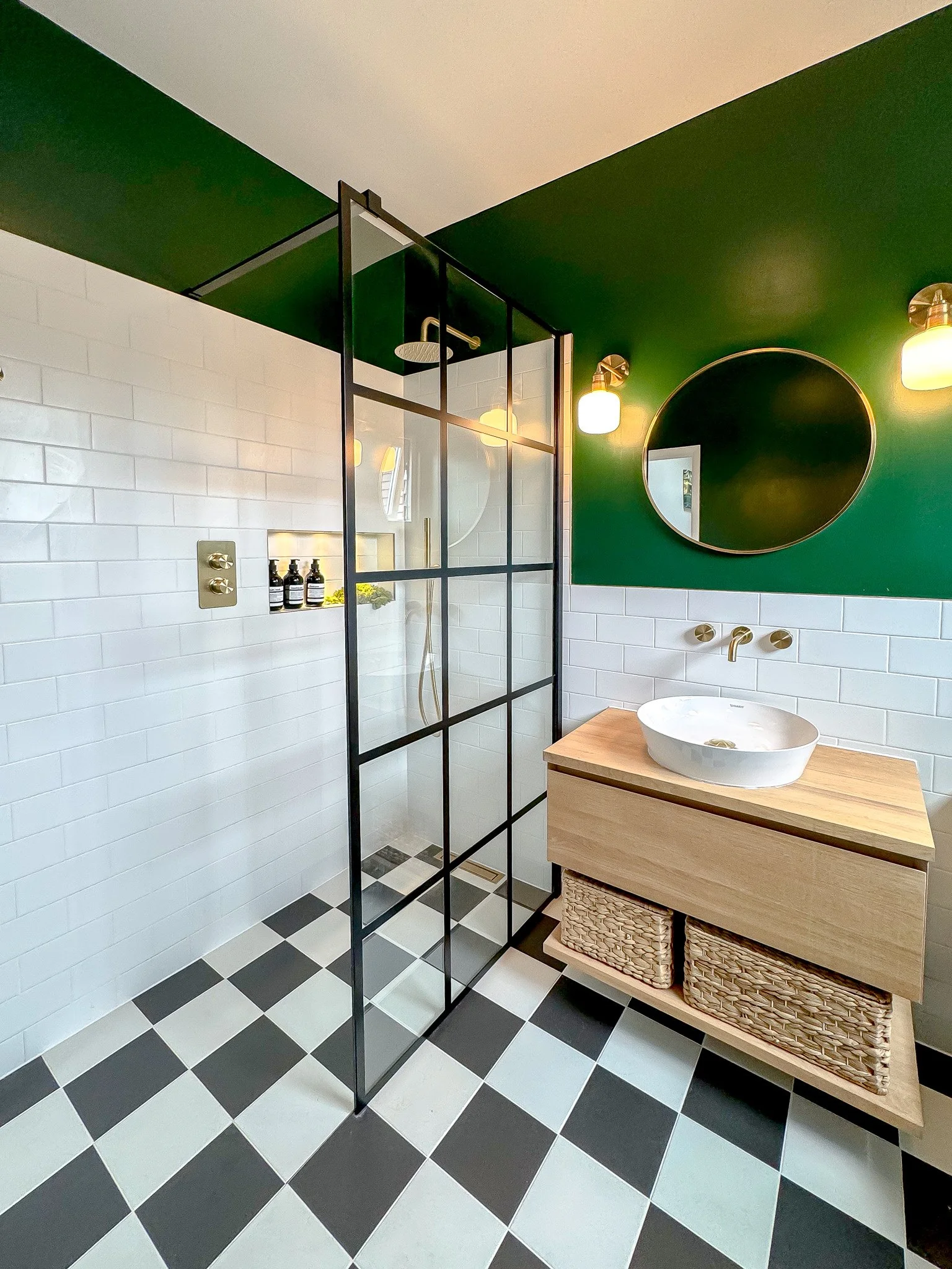 A Critall Style Shower with checkered floor
