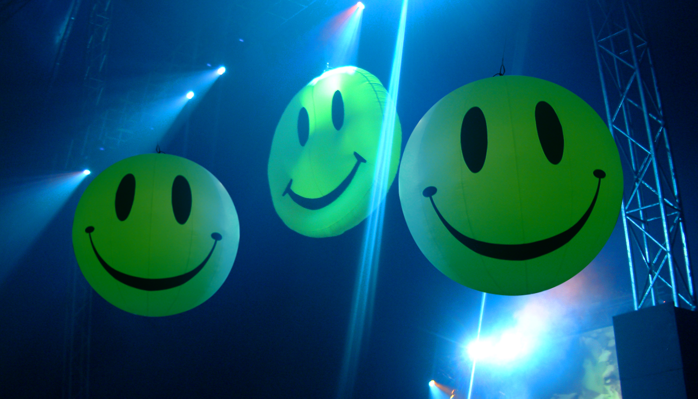 3M Inflatable Smilies