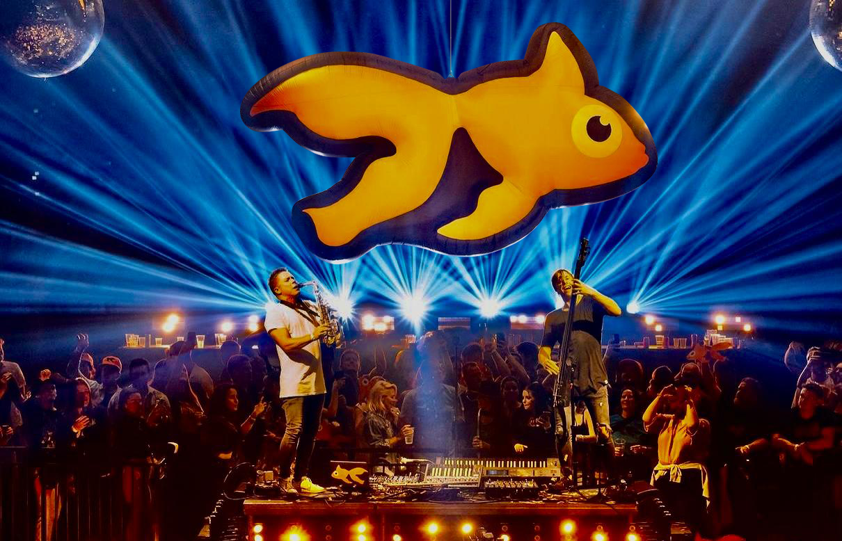 2M Goldfish Live Inflatable Logo
