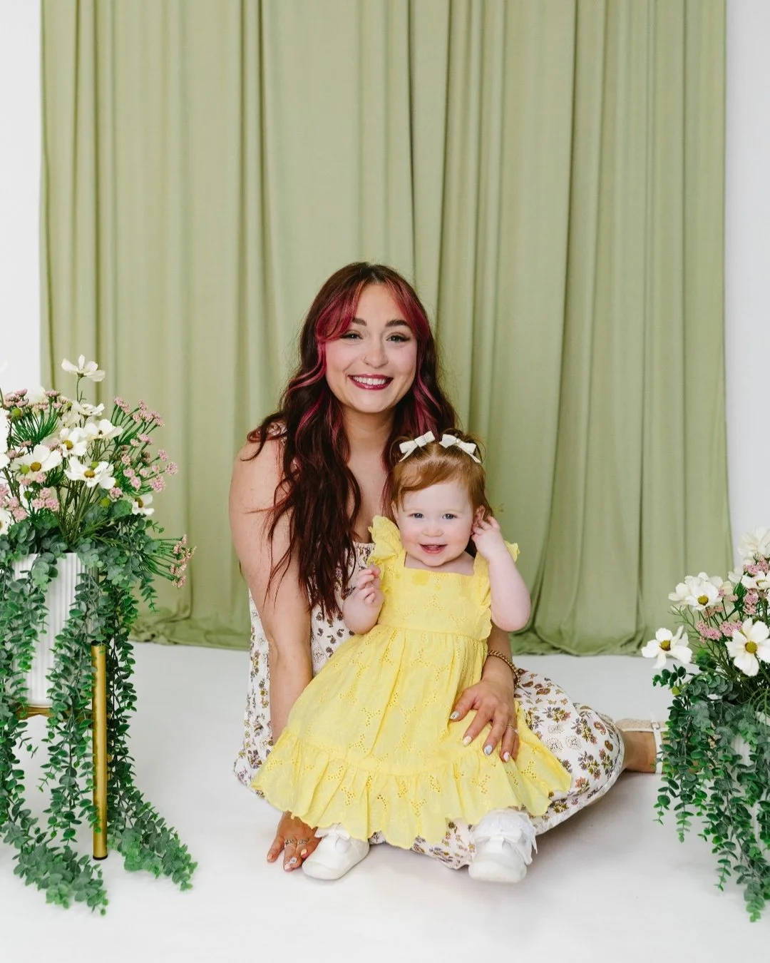 The sweetest mommy daughter duo🩷