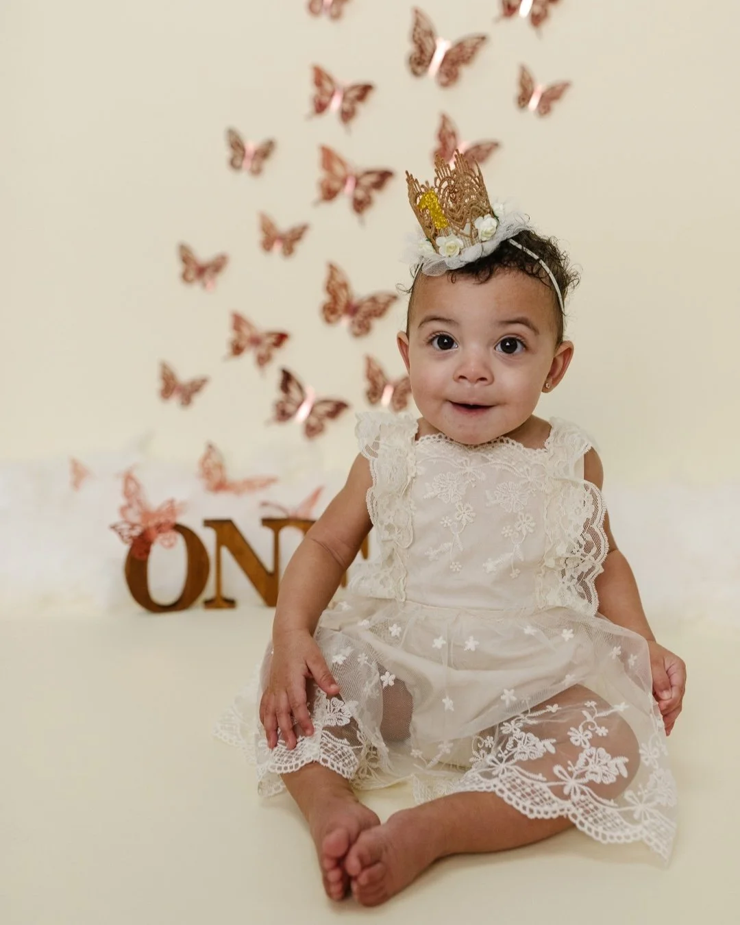Little first birthday sweetheart in the studio!