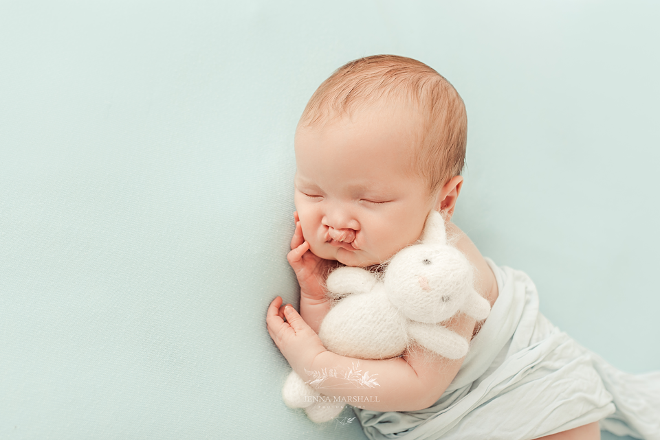 DSC_4518-newborn-photographer-stevenage-hertfordshire-jenna-marshall-photography.png