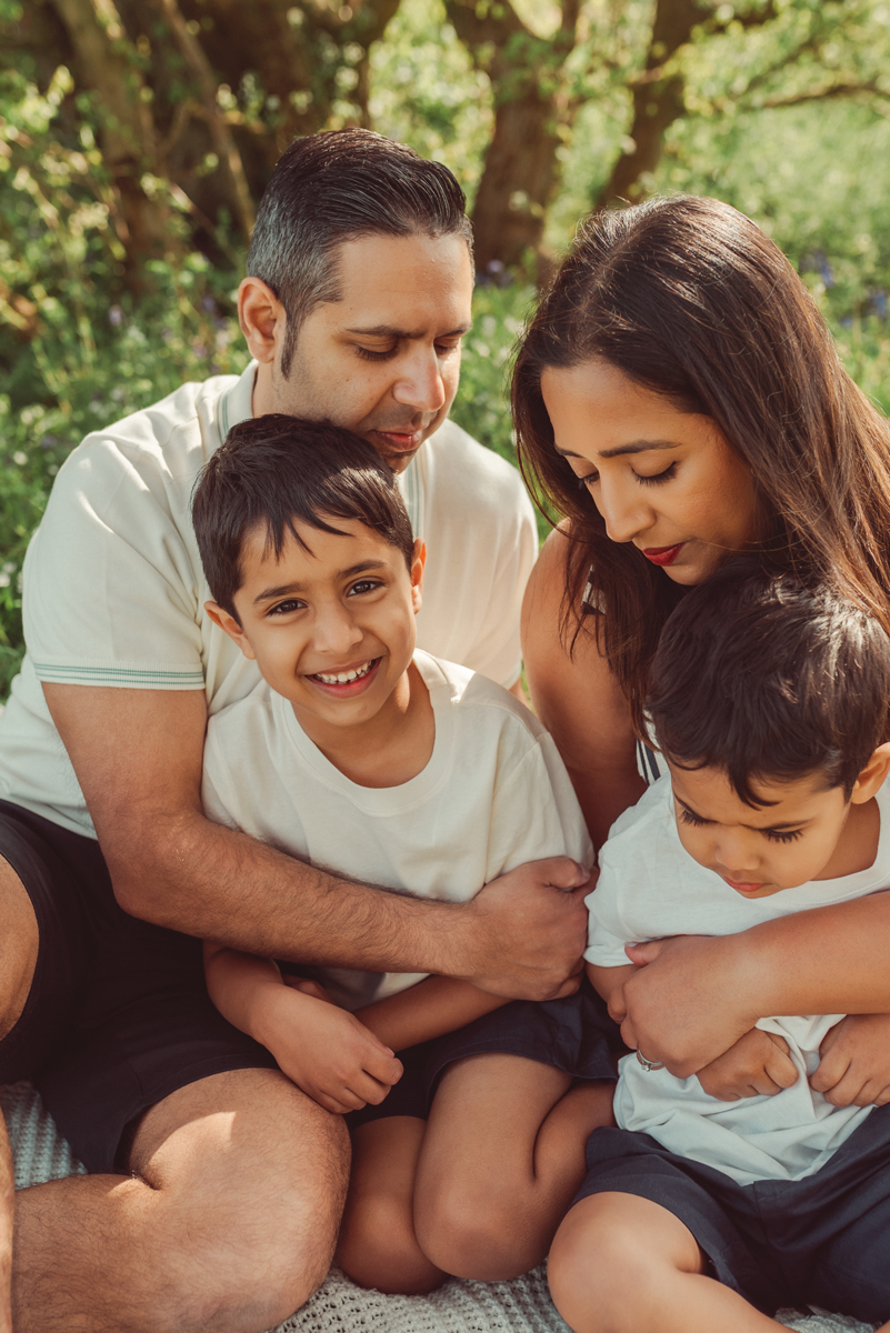Jenna-Marshall-Photography-outdoor-family-photoshoot-8119.png