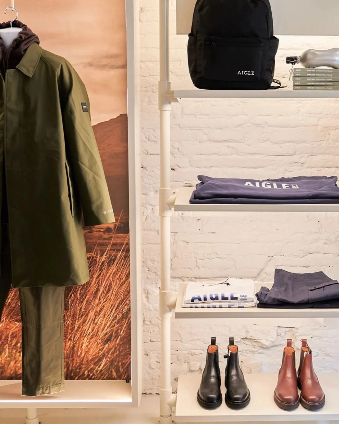 Aigle, boutique, flagship, merchandising, scénographie.