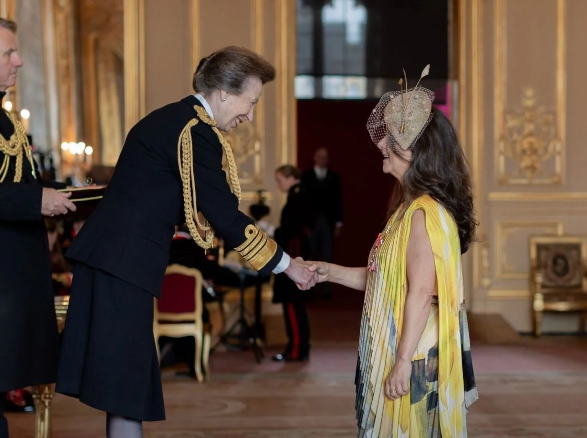 Reconocimiento de Almudena Sevilla por su nombramiento como Comandante de la Orden del Imperio Británico