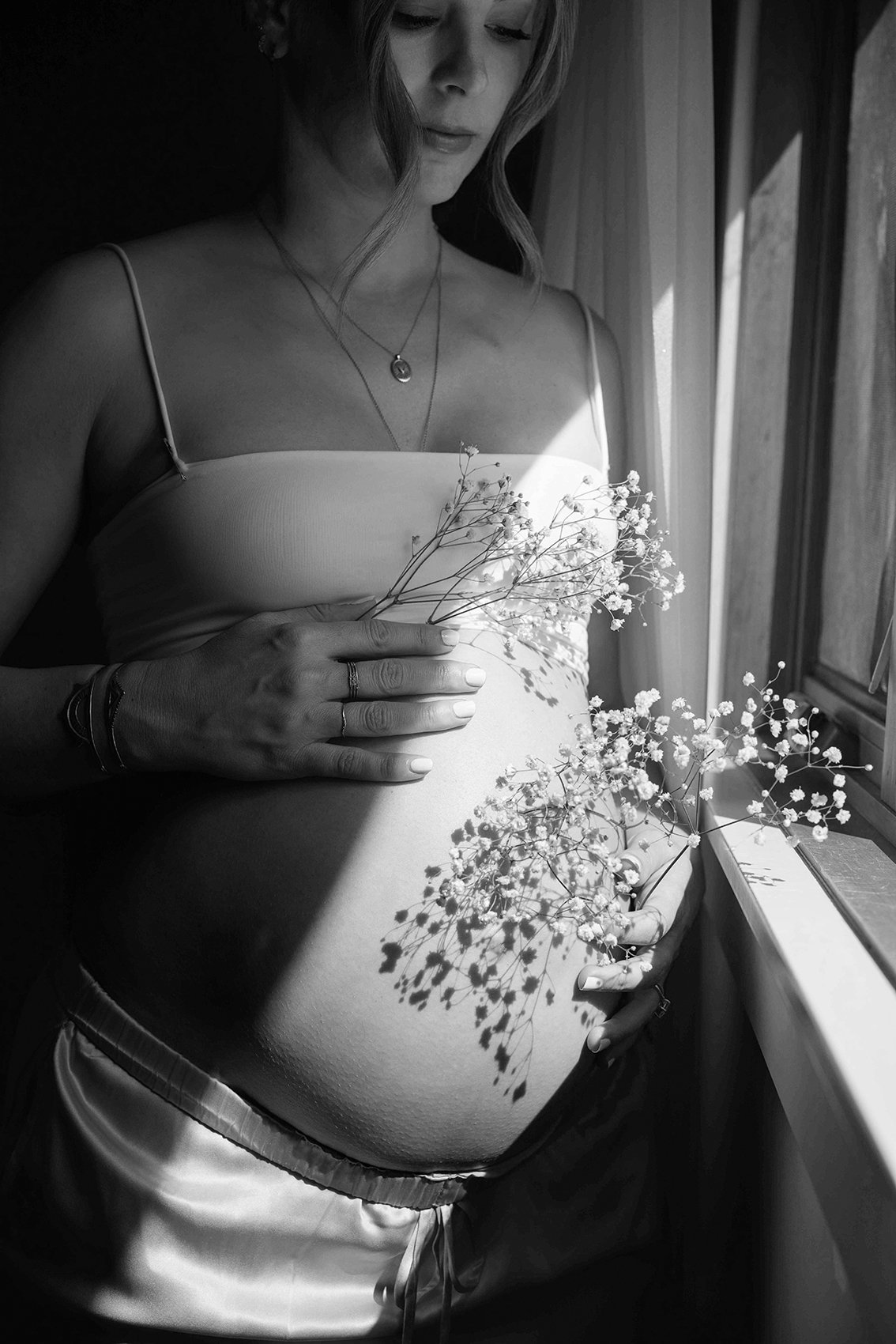Luxury Lifestyle Maternity Portraits
