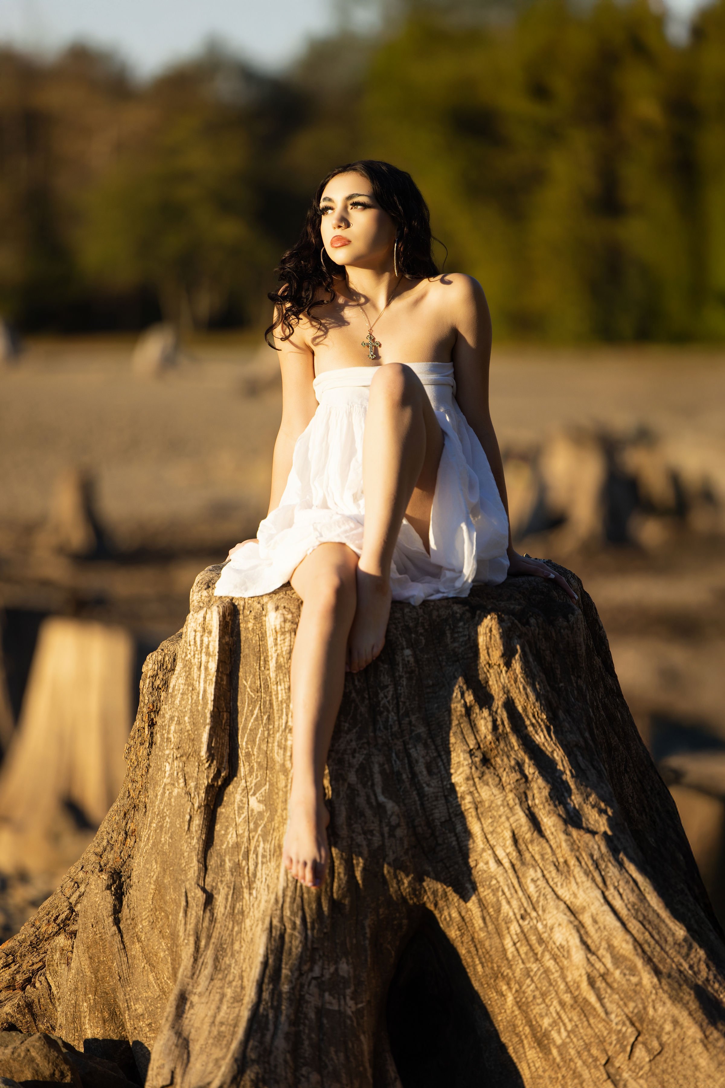 Senior Portraits in Rattlesnake Lake, Wa