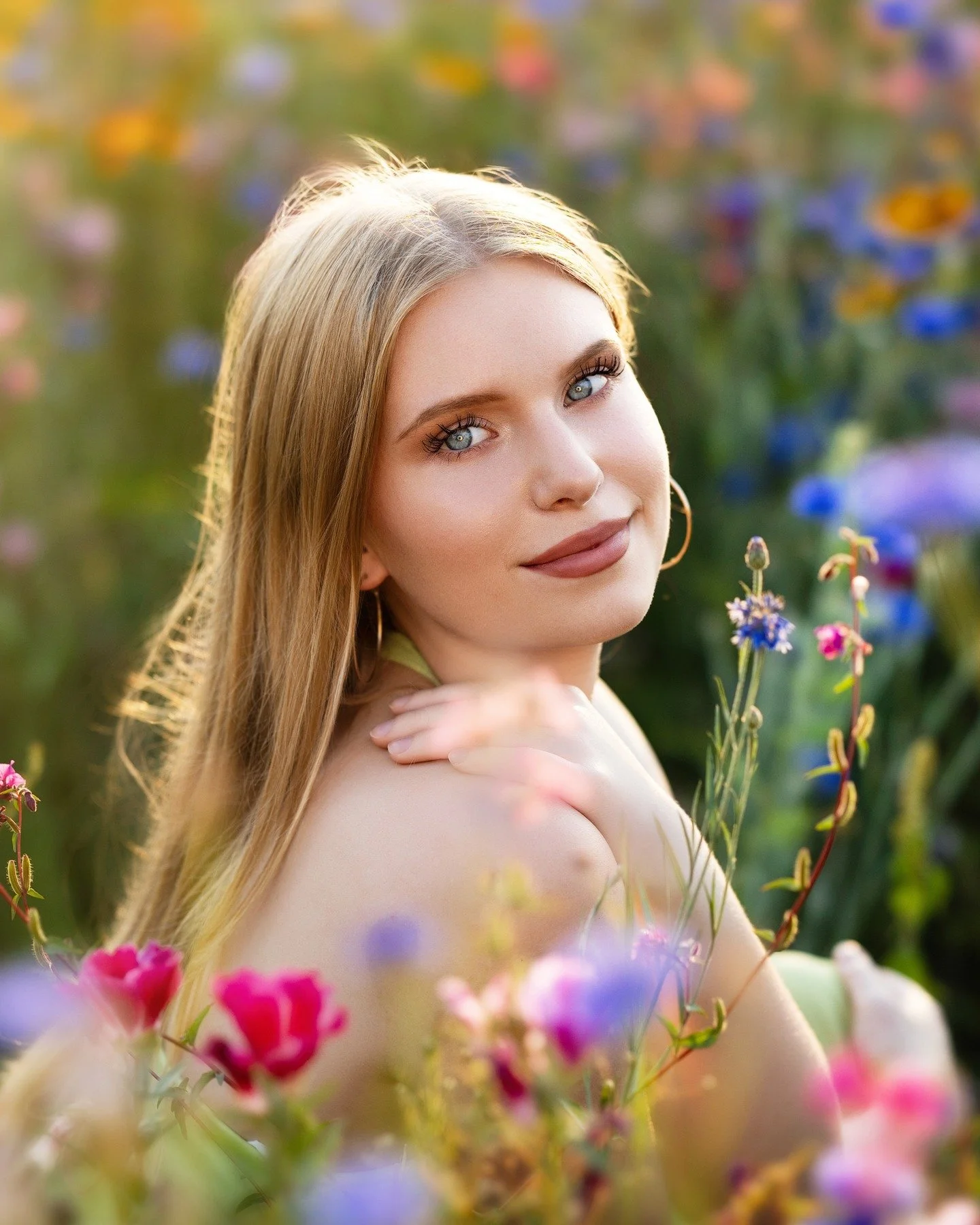 SENIOR PORTRAITS - SEATTLE AREA 

Spring is the most magical backdrop for senior portraits &mdash; golden light, soft petals, and a season that feels just as full of possibility as you do.

Class of 2027, this is your moment. Let's capture it while t
