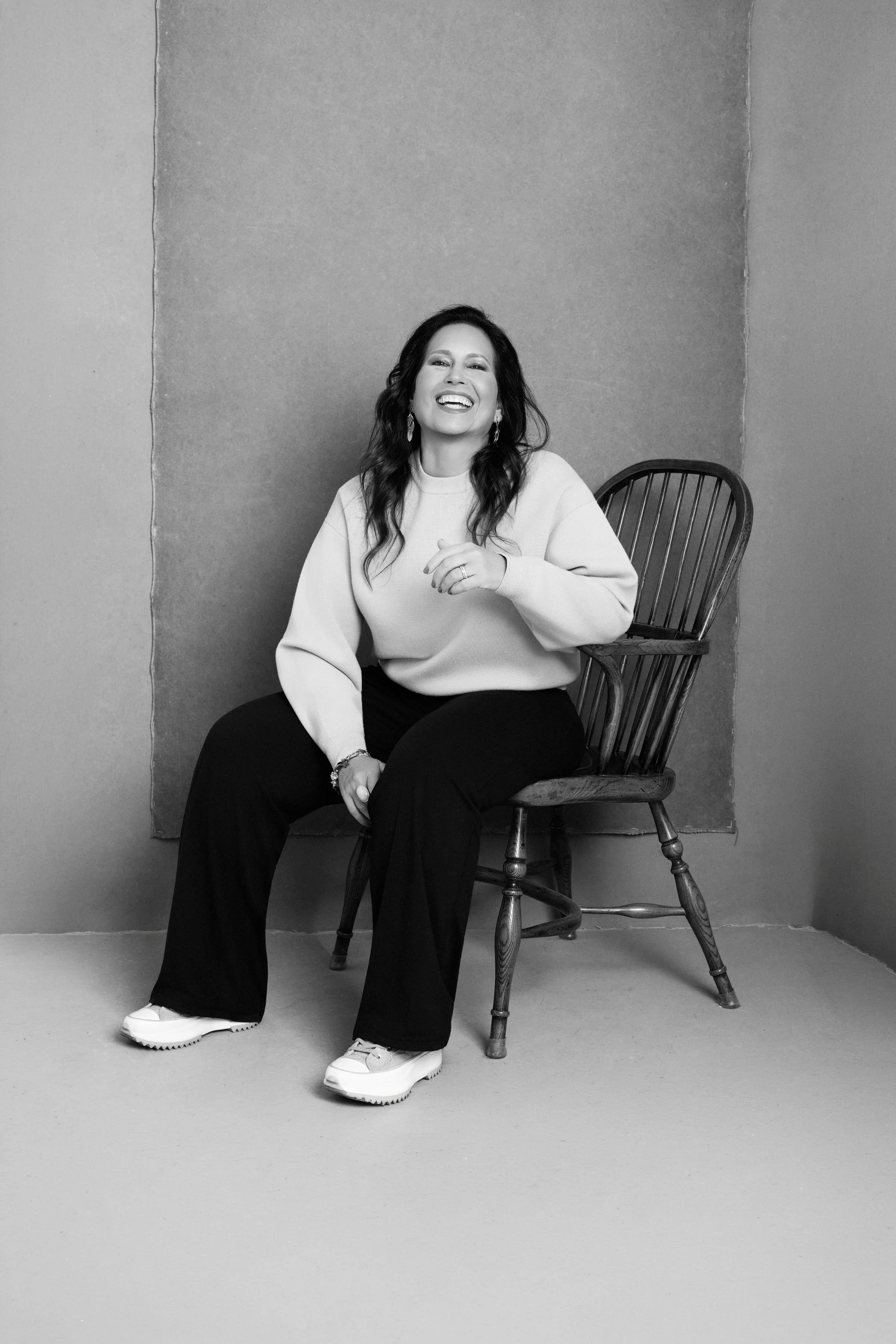 kristina-stoural-luqsee-womens-portrait-branding-session-kirkland.jpg
