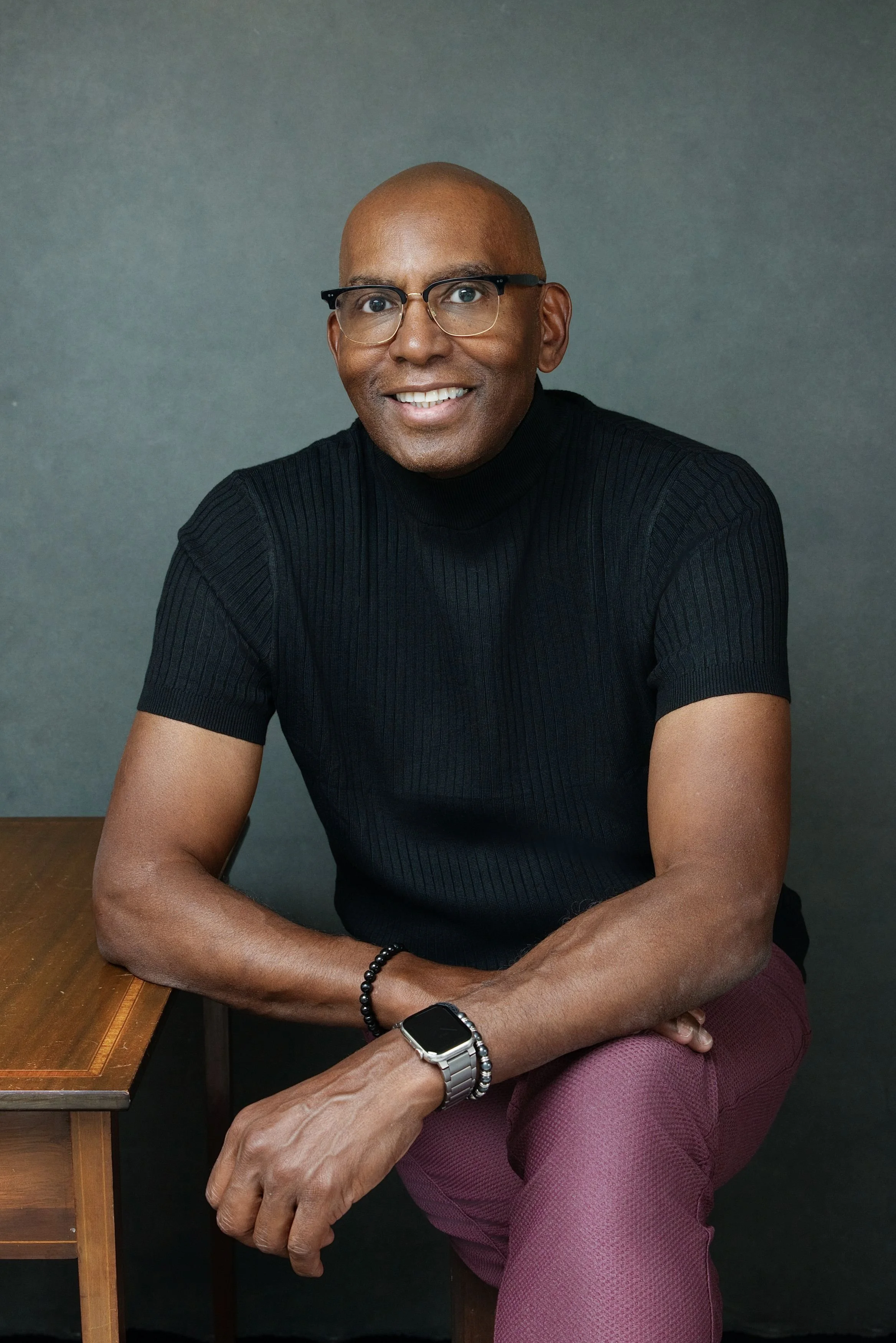 Male Writer Poses for Headshots in Seattle