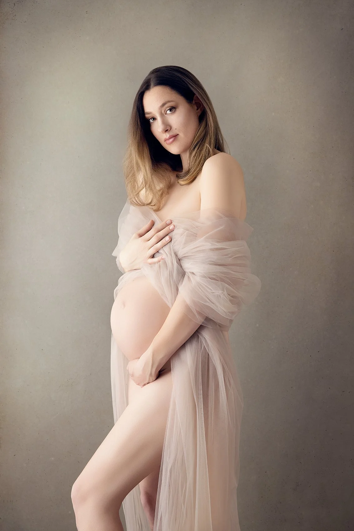 Bellevue maternity photographer, Seattle maternity portraits, Kirkland WA, maternity photographer near me, Seattle maternity photographer