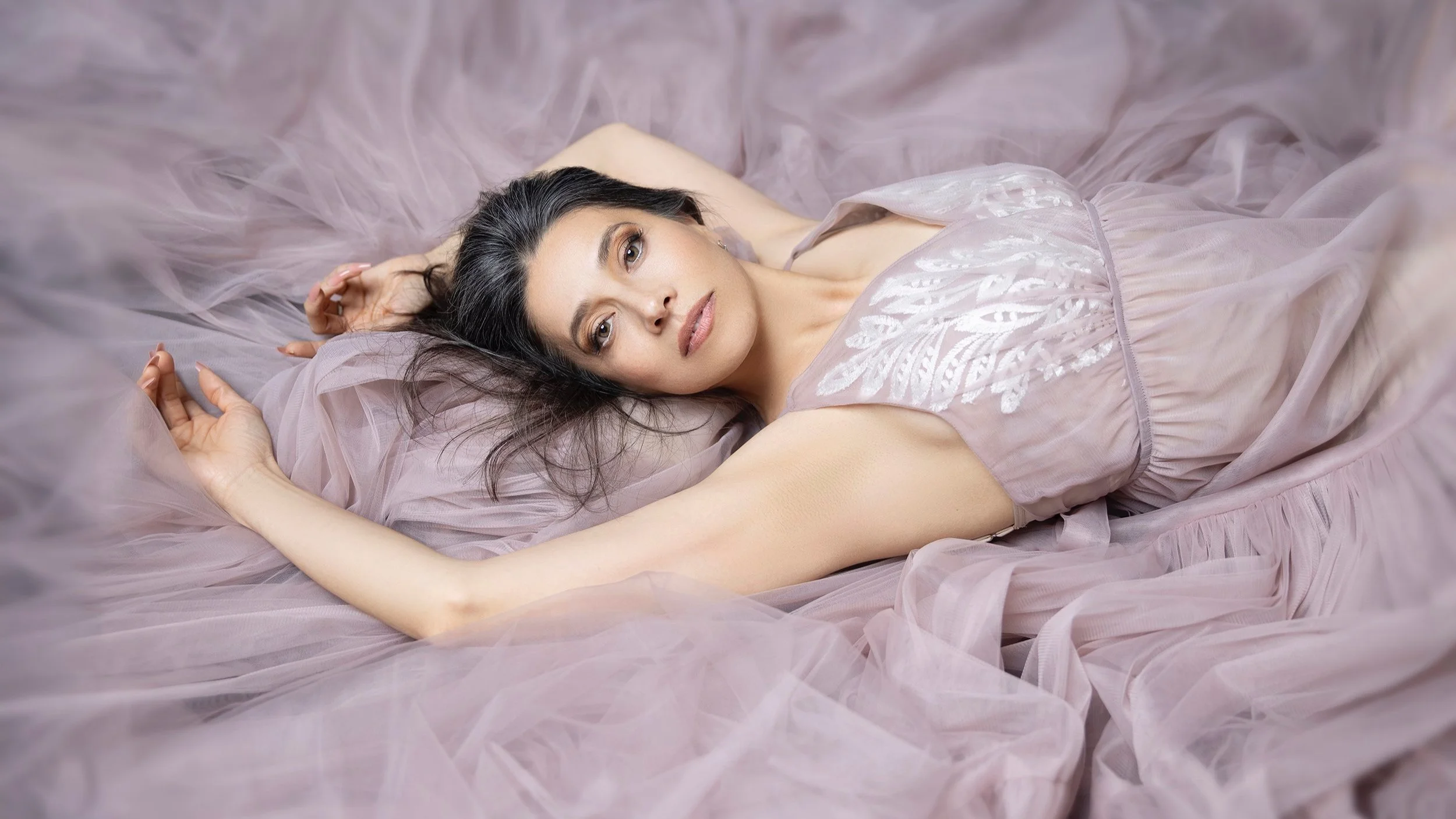 boudoir portrait studio Kirkland, Seattle boudoir photographer, boudoir photography packages Mercer Island