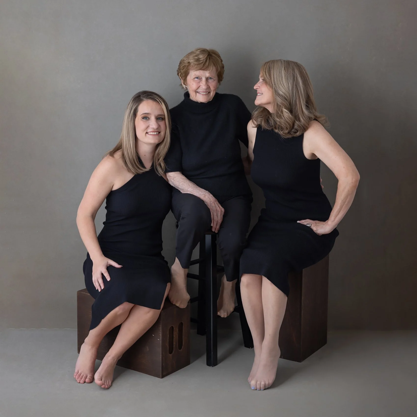 MOTHER'S DAY family portraits by Beauclair Photography