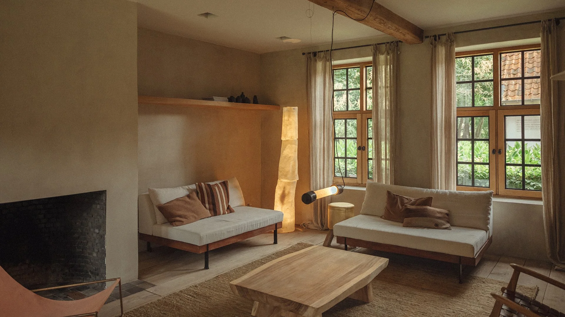 Moka-en-vanille-boutique-rental-living-area-limburg.jpg