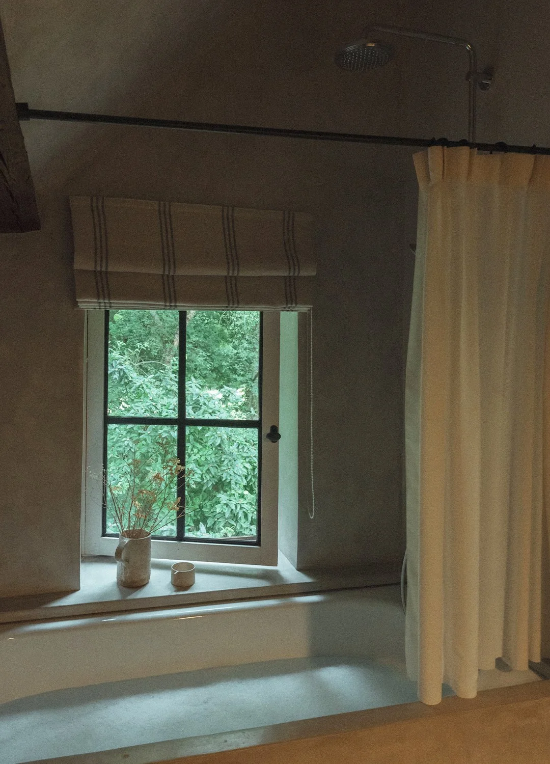 Moka-en-vanille-boutique-rental-dreamy-bathroom.jpg