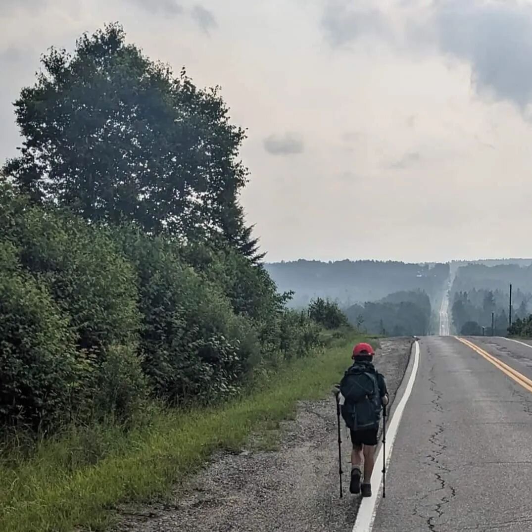 Tommy, &acirc;g&eacute; de 8 ans, r&ecirc;ve de parcourir le chemin de Compostelle.
Tommy et sa maman adoptive ont parcouru le mini Compostelle M&eacute;gantic en 2023. Cette exp&eacute;rience &eacute;tait une sorte de test pour voir s'ils allaient a