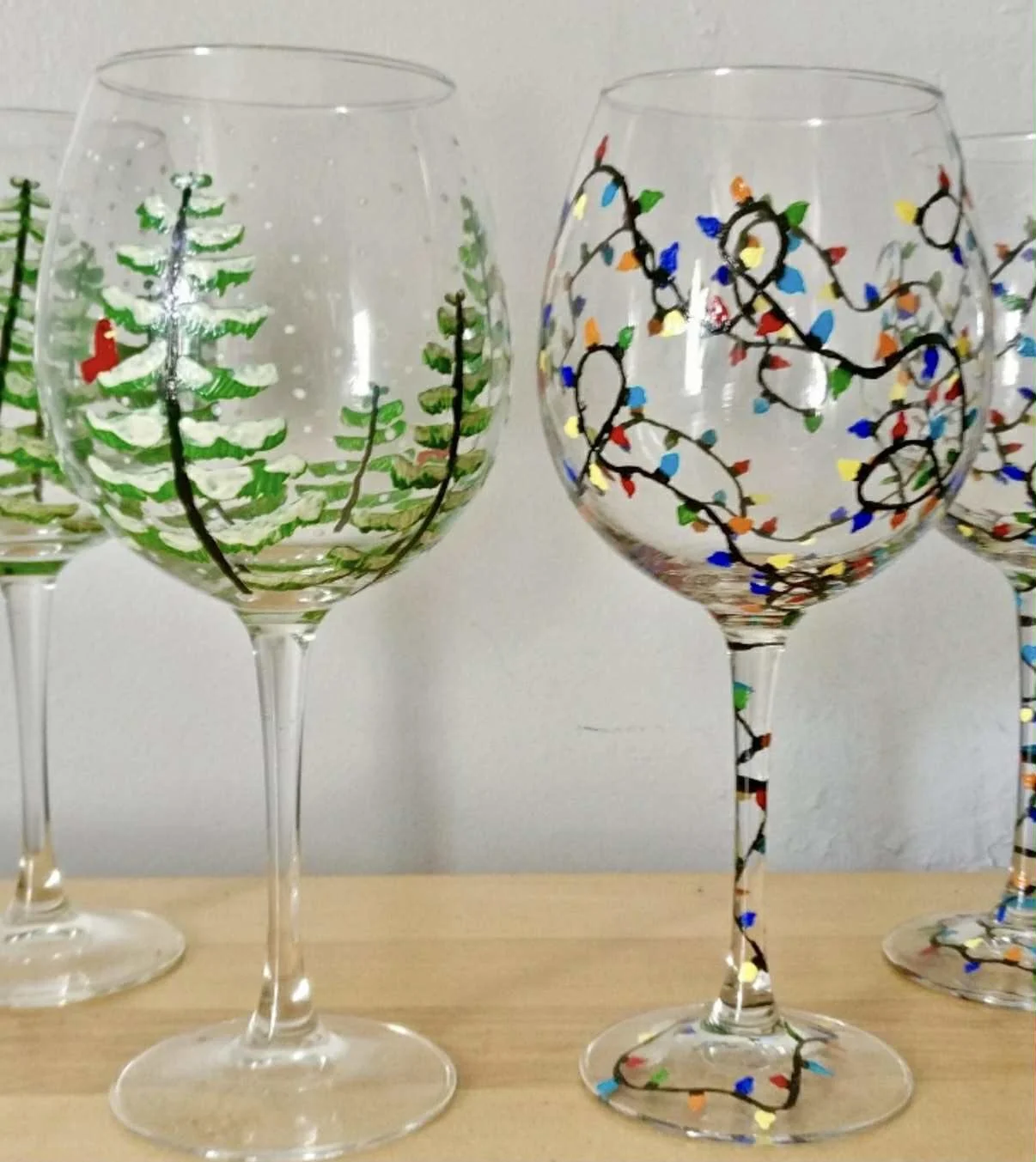Christmas Wine Glasses @ Sip & Dipity