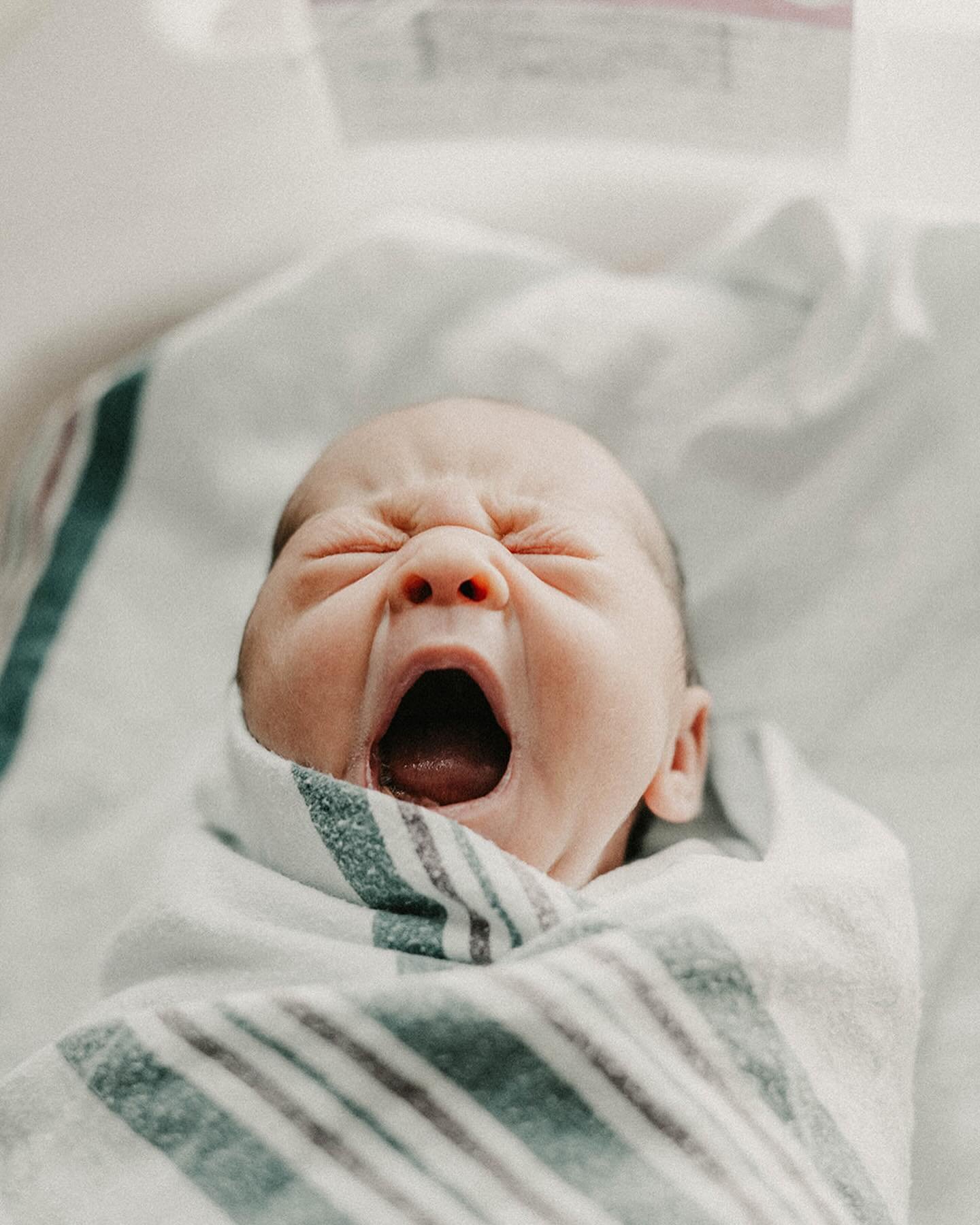 // welcome to the world, precious girl 💕

I had the profound honor of photographing one of my best friends&rsquo; brand new baby!

Introducing: Esm&eacute; Sol ✨
She was born 2.24.24, the day of the snow moon

Many people are drawn to full-moon chil