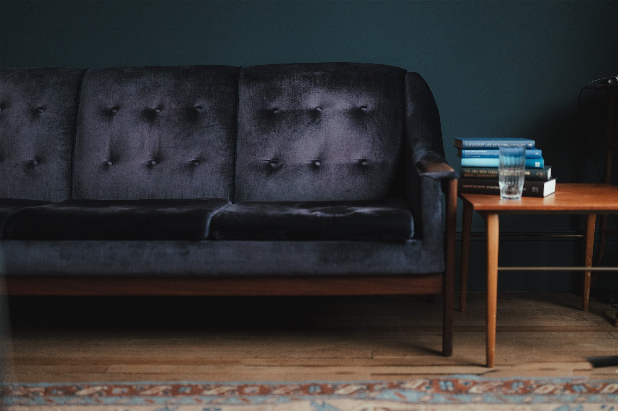 Proud to Present: a striking brand identity for a next generation leadership advisory firm