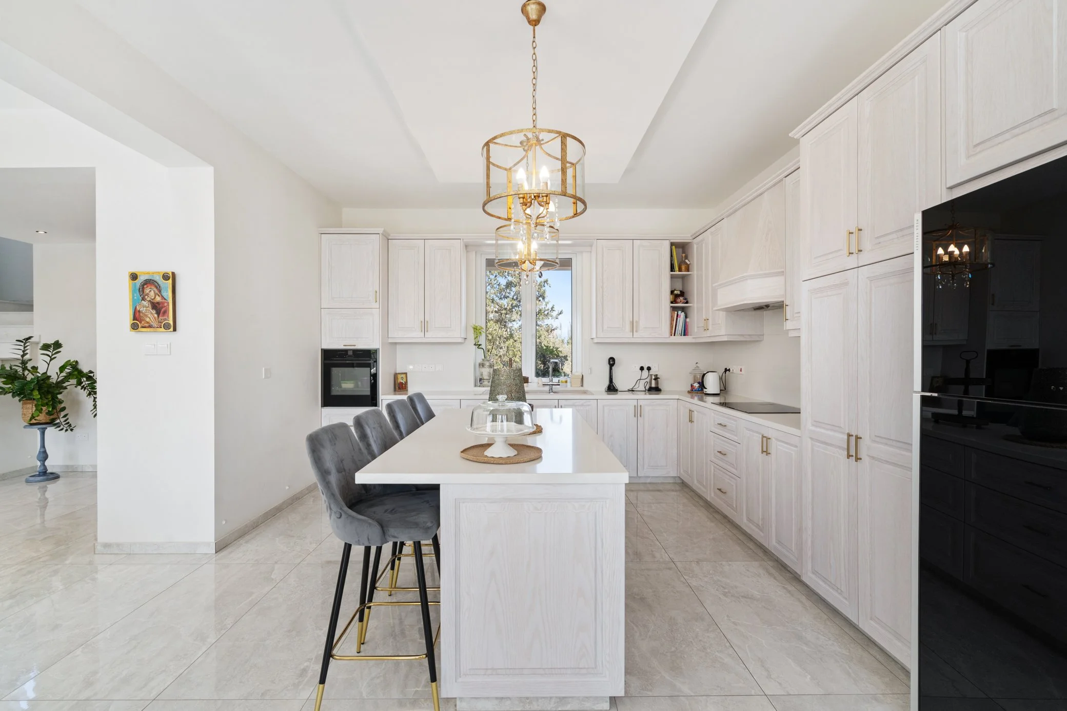 A7307795 - Full size.jpg