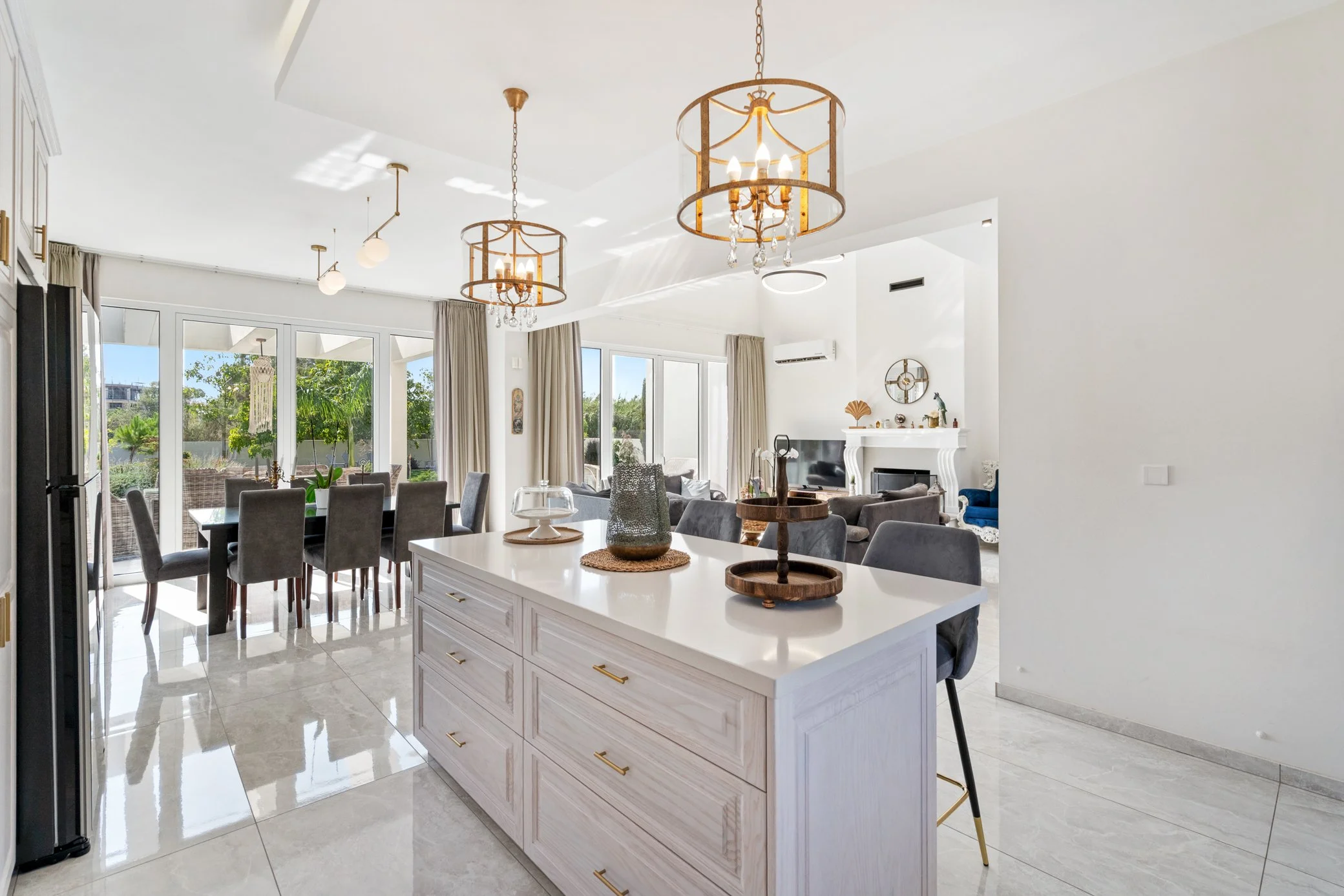 A7307810 - Full size.jpg