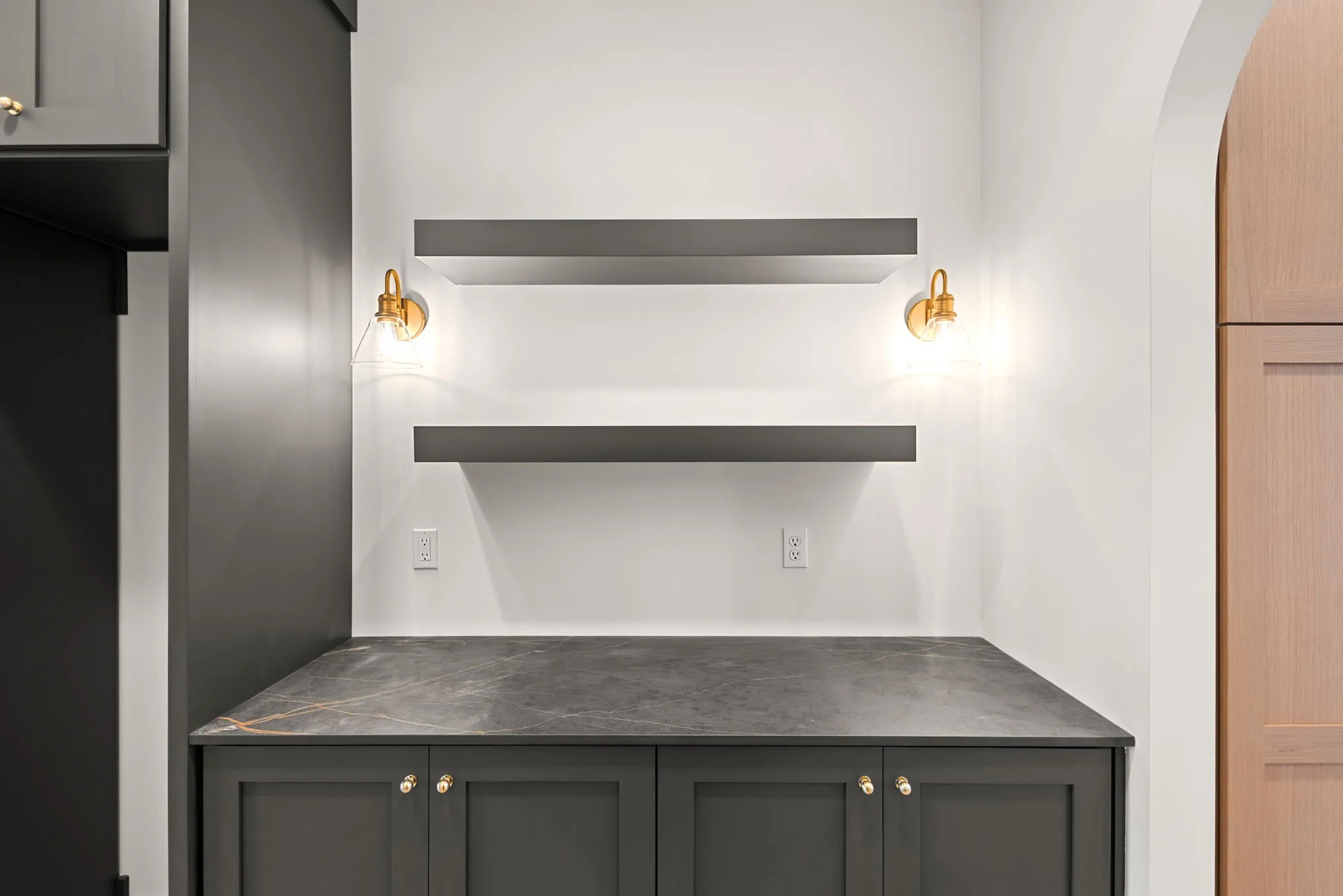 brecc-construction-modern-manor-5.jpg