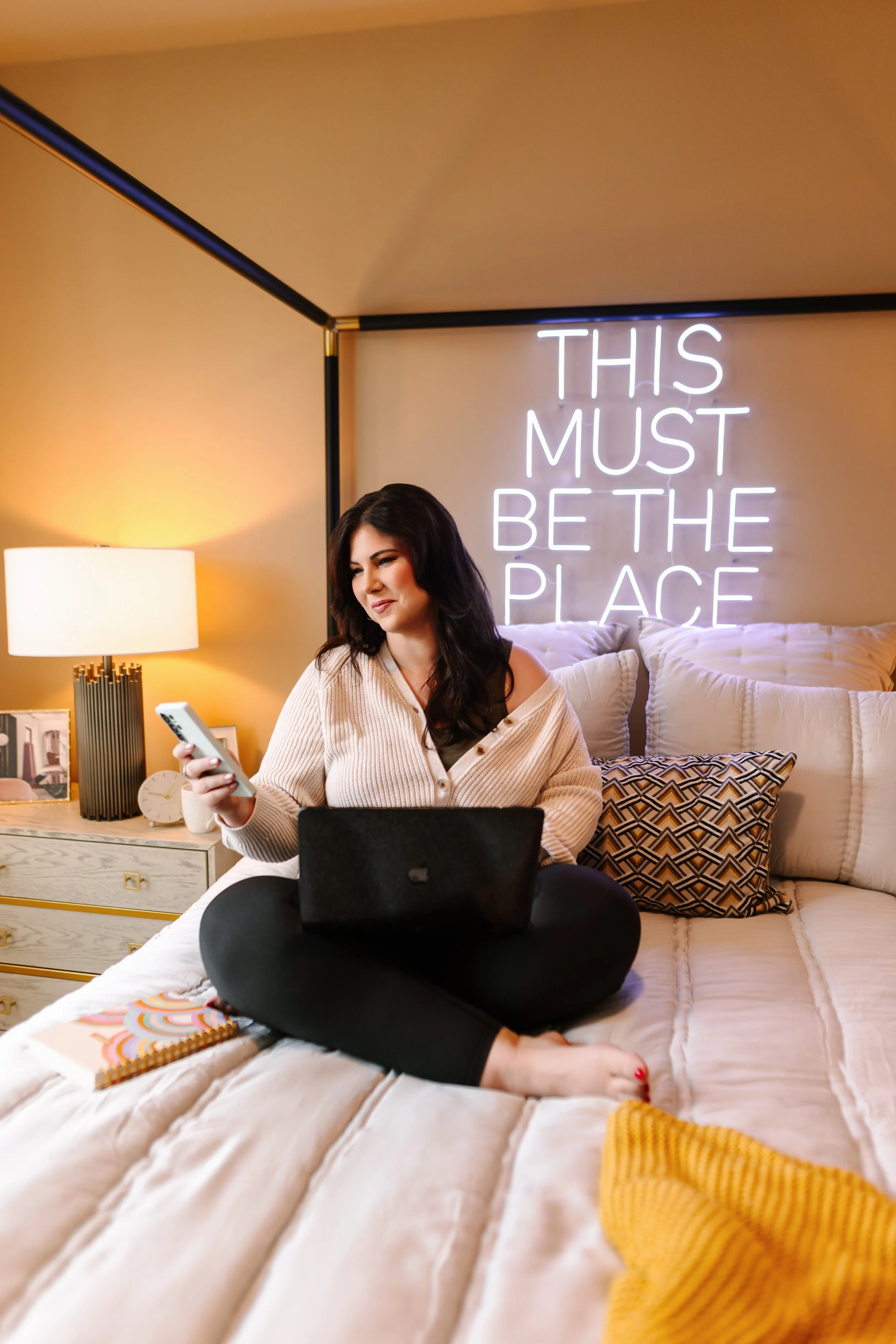 Amber-Brand-Preview-(26 of 37).jpg