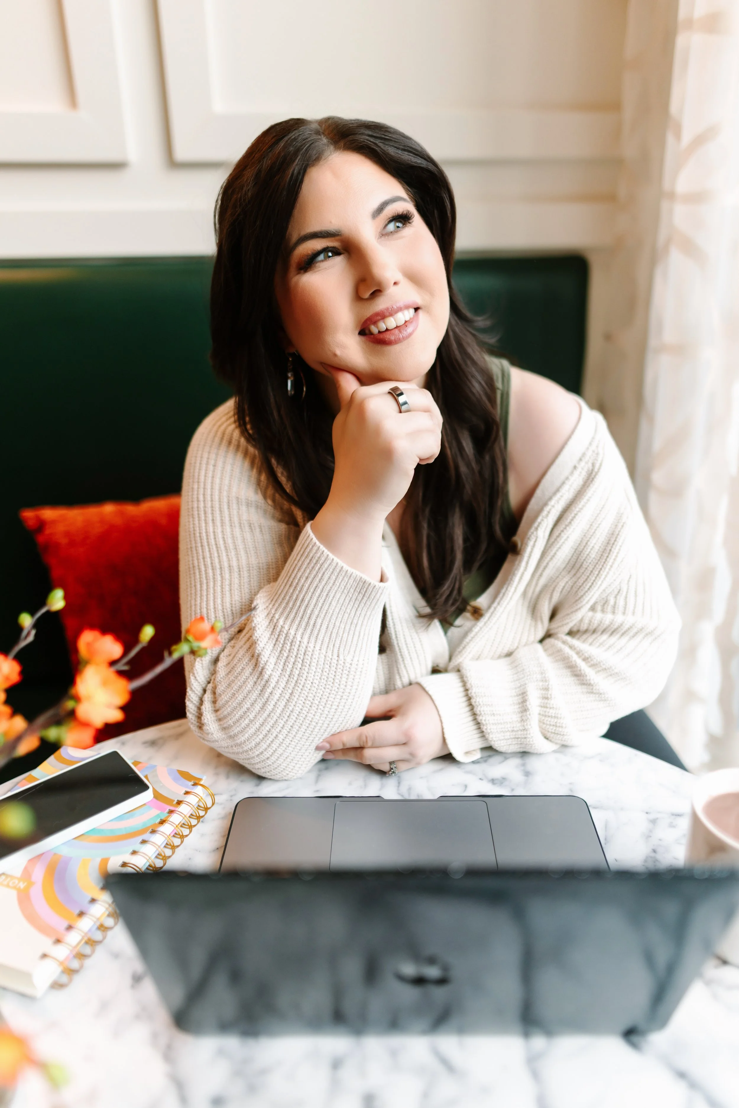 Amber-Brand-Preview-(35 of 37).jpg