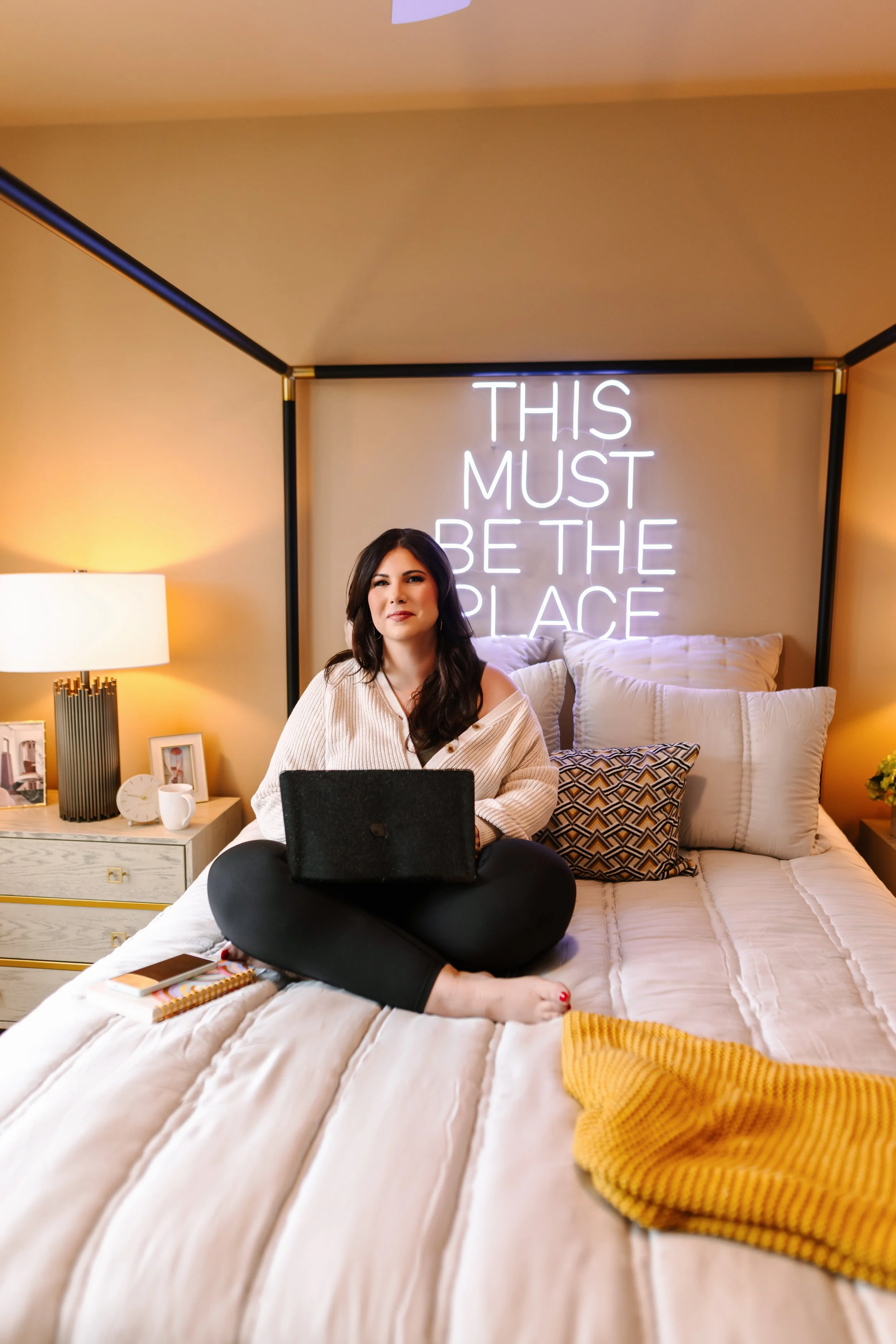 Amber-Brand-Preview-(24 of 37).jpg