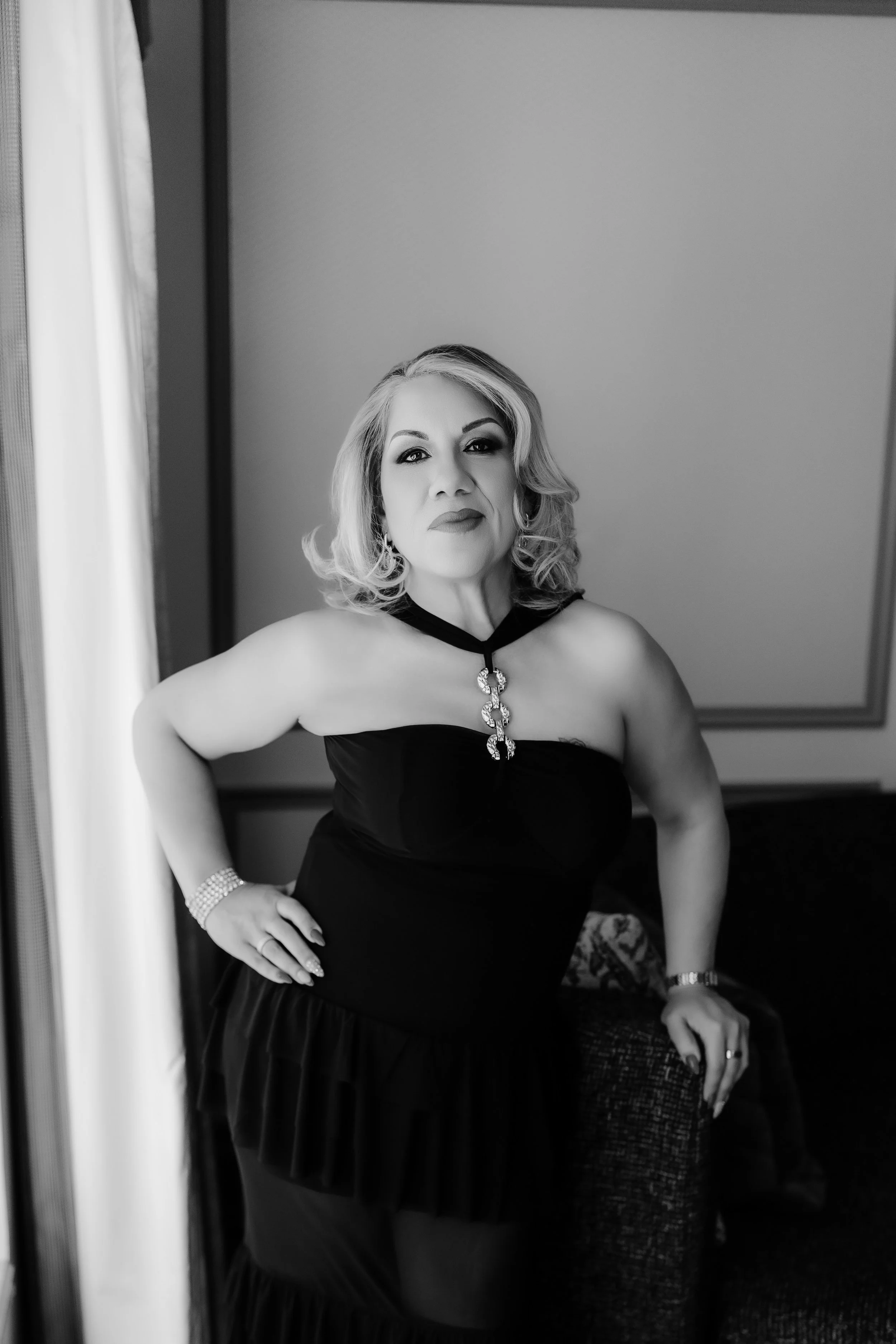 Linda-Bw-FInal-240.jpg