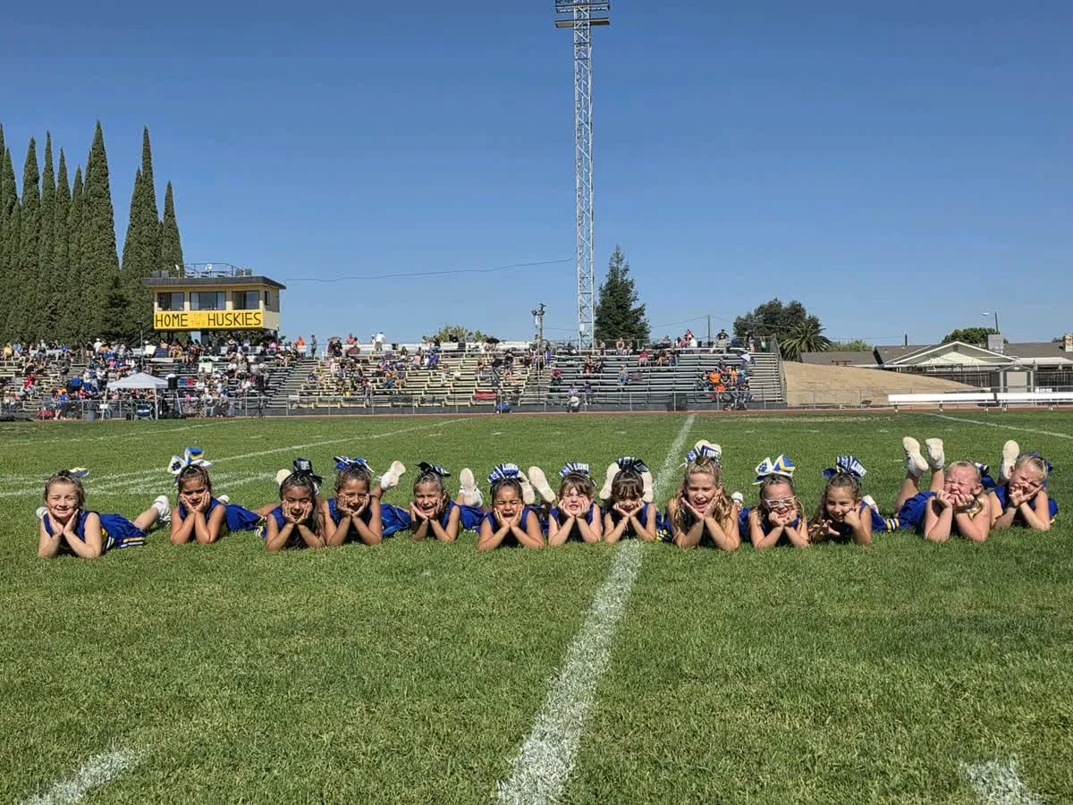 jr novice cheer cuties.jpg