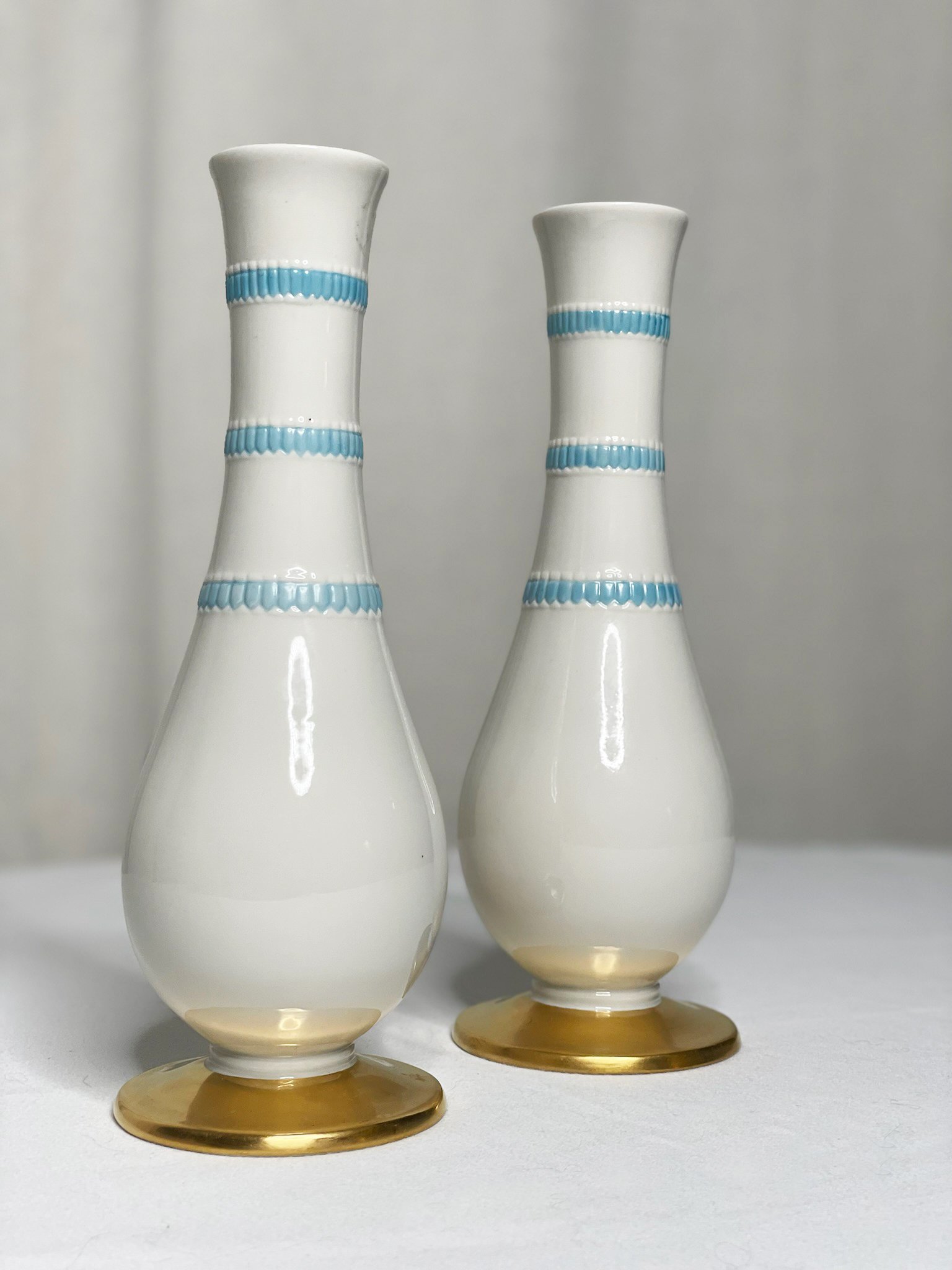 WHITE VASES 1.jpg