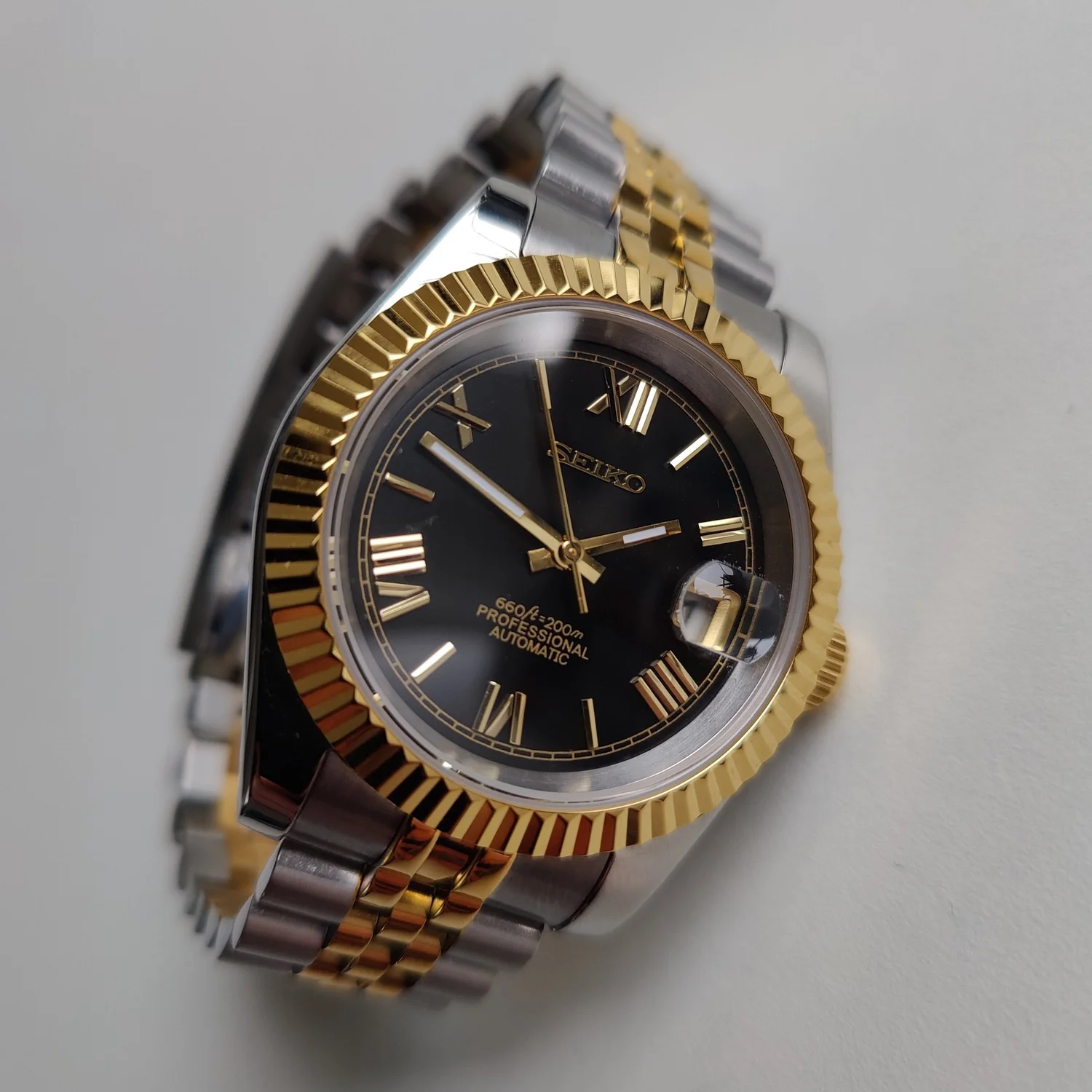 Seiko Mod Automatic NH35 Datejust Gold/Black — Nova Watches 
