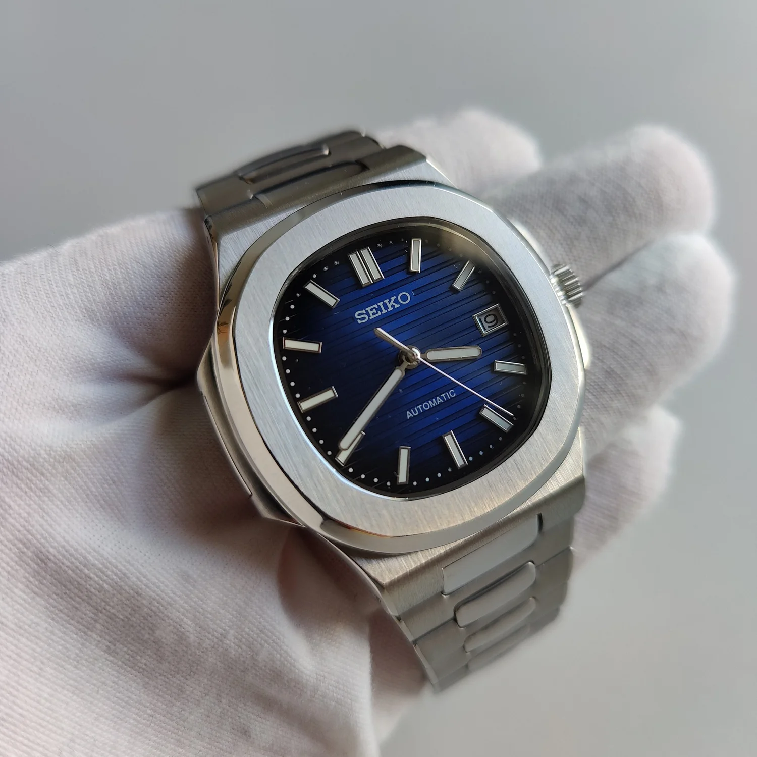 Seiko Mod Automatic NH35 Nautilus Date — Nova Watches Switzerland