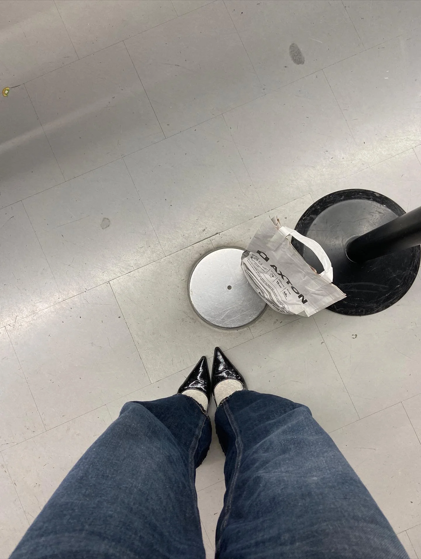 one year ago : une id&eacute;e, puis tout &agrave; commenc&eacute;

retrouvez nos bebibox disponibles en boutique &agrave; paris ou directement sur notre site 🛒