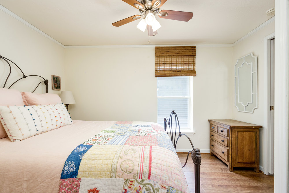 PixelSold_AirBnB_Downtown_McKinney (25 of 32).jpg