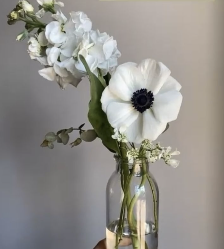 Bud Vases Arrangements