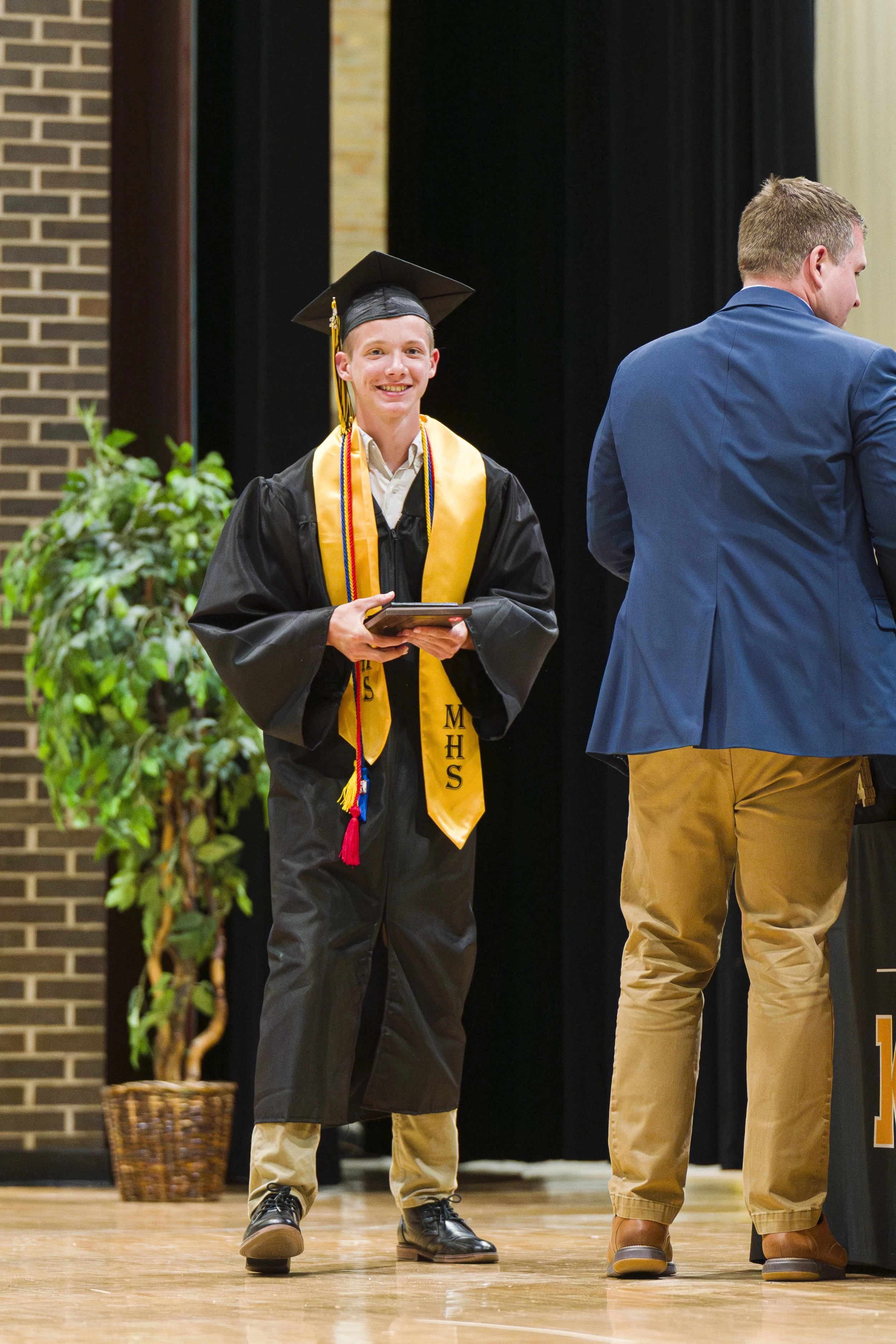 RB_MHS_Graduation_24_-19.jpg