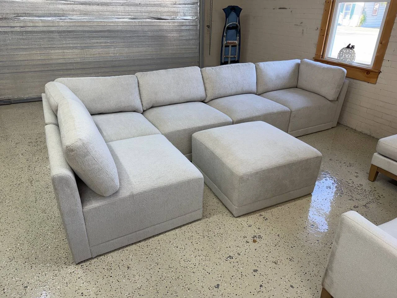 Thomasville Fallon Modular Sectional 6-piece Cream with Ottoman - $1,299 